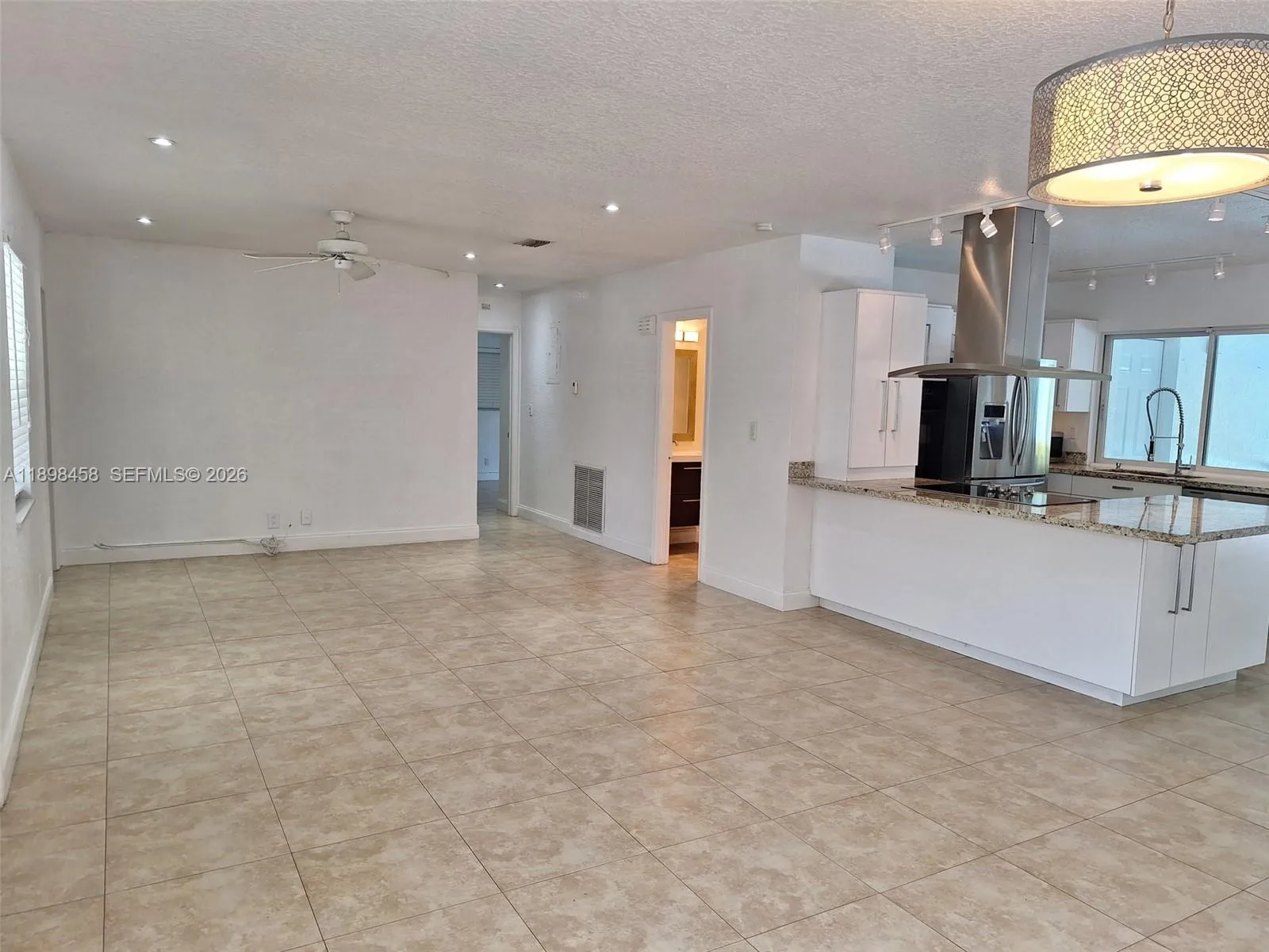1575 Ne 38th St, Oakland Park, Florida 33334, Oakland Park, Florida 33334, 4 Bedrooms Bedrooms, ,3 BathroomsBathrooms,Residential Lease,For Rent,1575 Ne 38th St, Oakland Park, Florida 33334,A11898458
