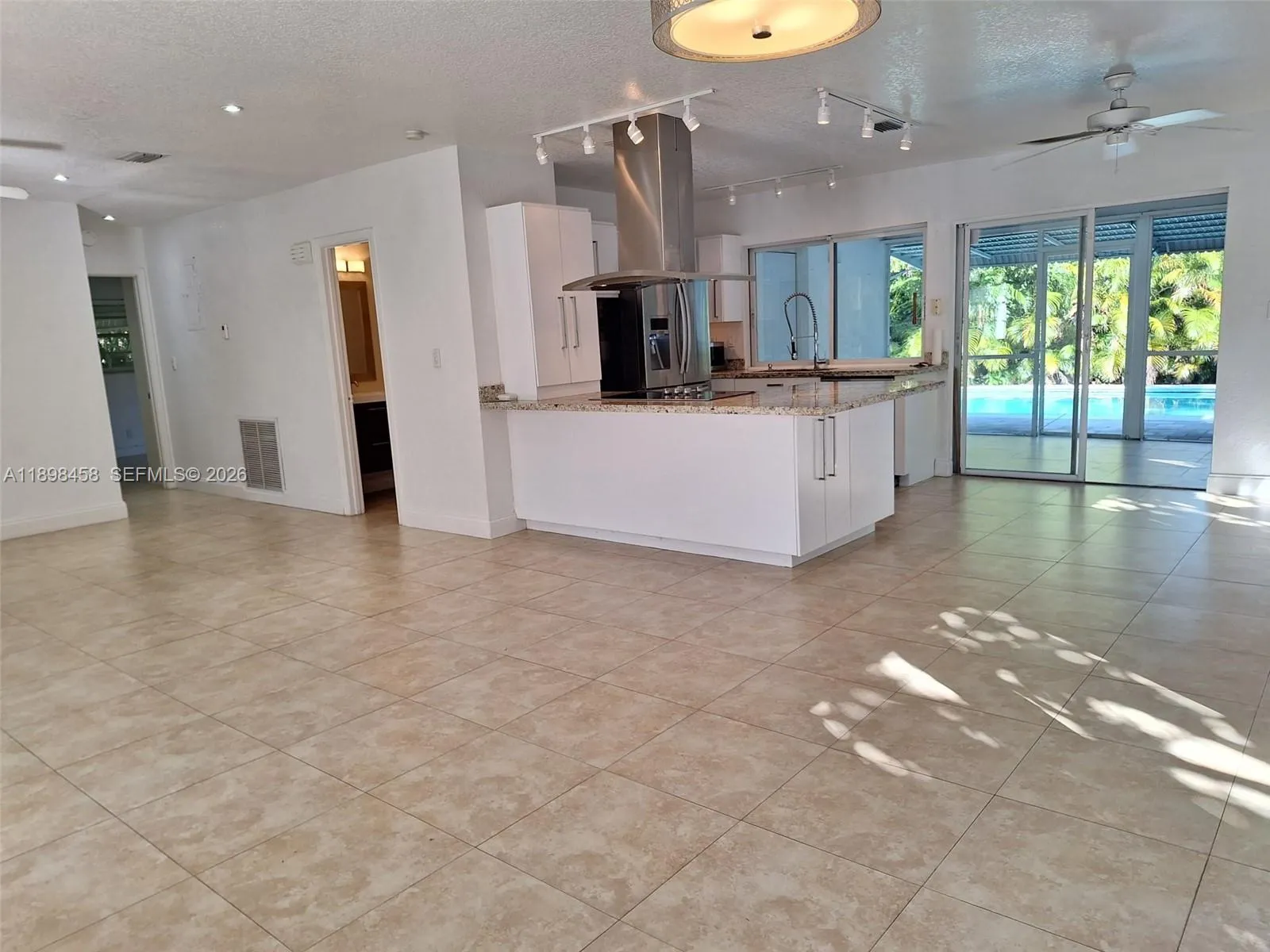 1575 Ne 38th St, Oakland Park, Florida 33334, Oakland Park, Florida 33334, 4 Bedrooms Bedrooms, ,3 BathroomsBathrooms,Residential Lease,For Rent,1575 Ne 38th St, Oakland Park, Florida 33334,A11898458