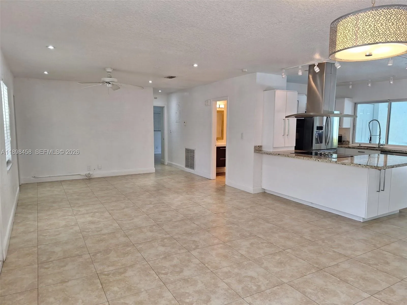 1575 Ne 38th St, Oakland Park, Florida 33334, Oakland Park, Florida 33334, 4 Bedrooms Bedrooms, ,3 BathroomsBathrooms,Residential Lease,For Rent,1575 Ne 38th St, Oakland Park, Florida 33334,A11898458