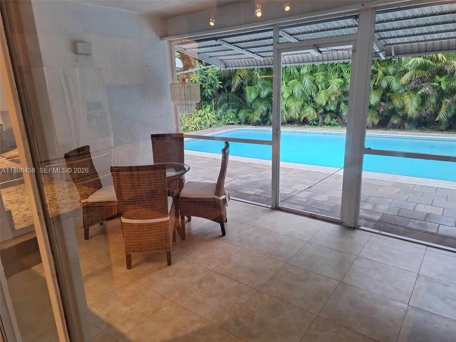 1575 Ne 38th St, Oakland Park, Florida 33334, Oakland Park, Florida 33334, 4 Bedrooms Bedrooms, ,3 BathroomsBathrooms,Residential Lease,For Rent,1575 Ne 38th St, Oakland Park, Florida 33334,A11898458