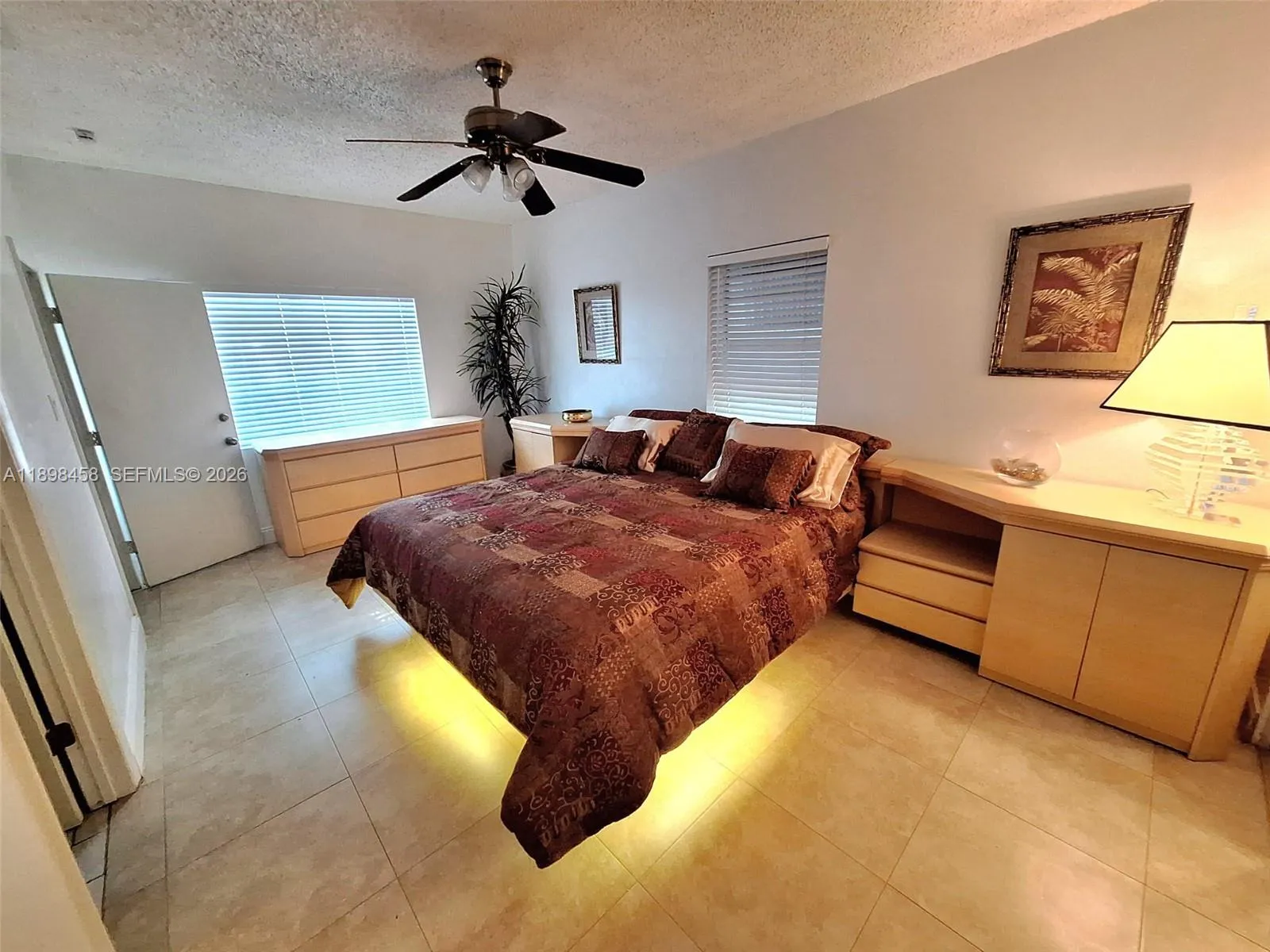 1575 Ne 38th St, Oakland Park, Florida 33334, Oakland Park, Florida 33334, 4 Bedrooms Bedrooms, ,3 BathroomsBathrooms,Residential Lease,For Rent,1575 Ne 38th St, Oakland Park, Florida 33334,A11898458
