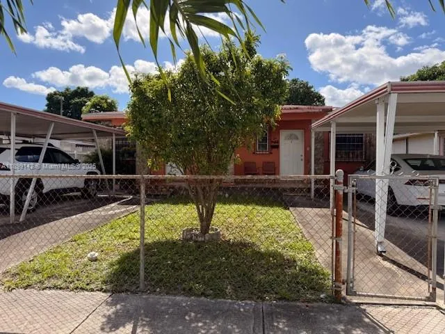 36 E 17th St, Hialeah, Florida 33010, Hialeah, Florida 33010, ,Residential Income,For Sale,36 E 17th St, Hialeah, Florida 33010,A11899142