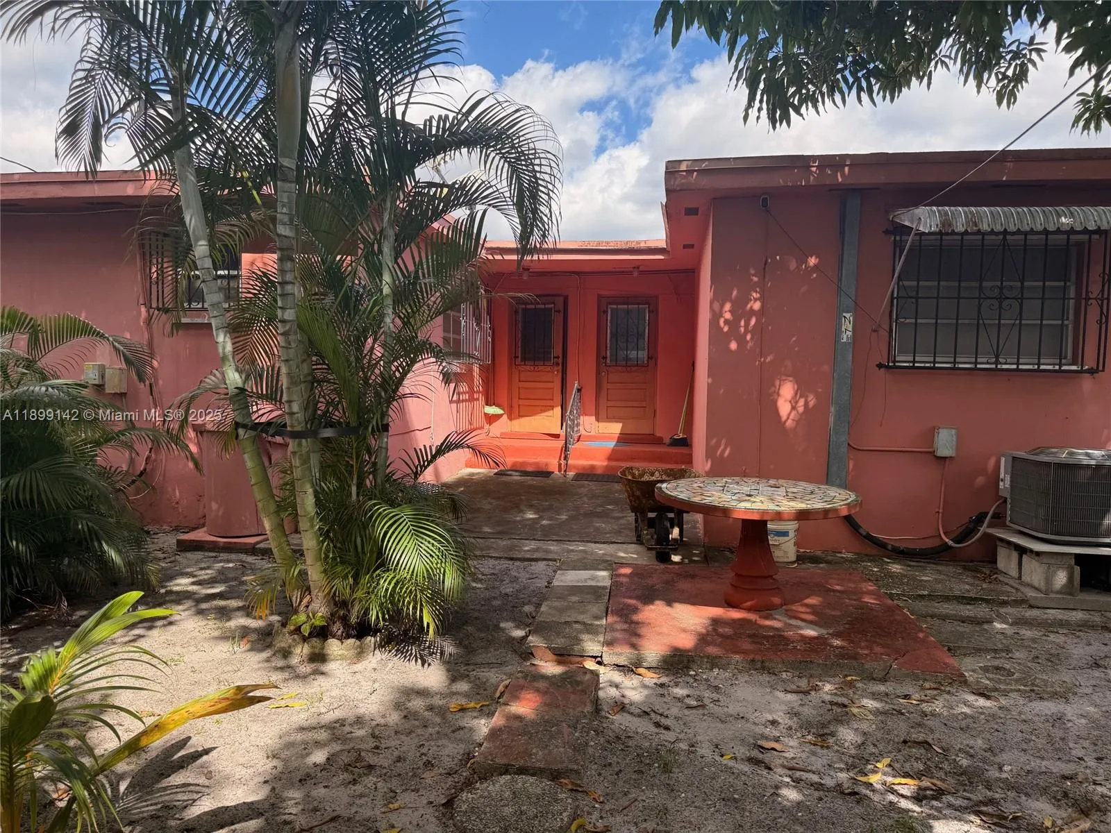 36 E 17th St, Hialeah, Florida 33010, Hialeah, Florida 33010, ,Residential Income,For Sale,36 E 17th St, Hialeah, Florida 33010,A11899142