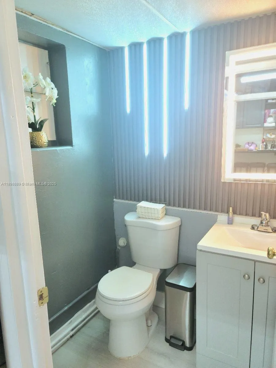 7991 Johnson St, Pembroke Pines, Florida 33024, Pembroke Pines, Florida 33024, ,Business Opportunity,For Sale,7991 Johnson St, Pembroke Pines, Florida 33024,A11898889