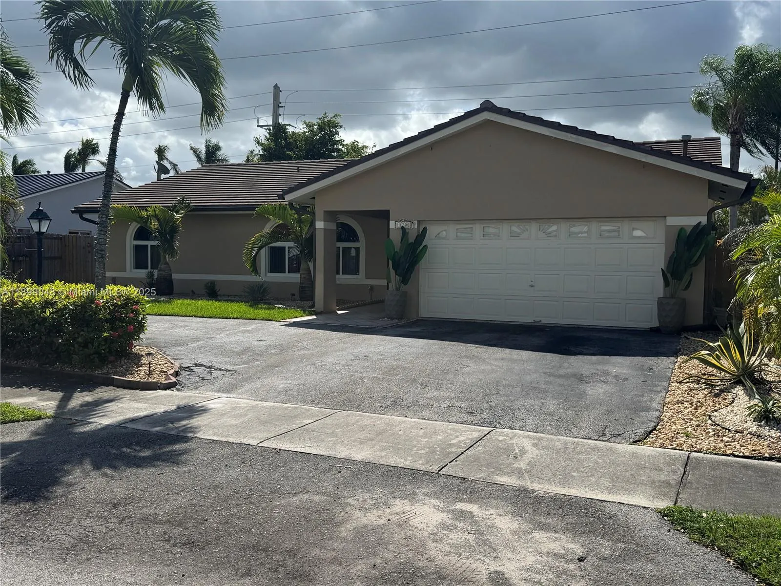 14700 Sw 151st Ter, Miami, Florida 33196, Miami, Florida 33196, 4 Bedrooms Bedrooms, ,2 BathroomsBathrooms,Residential,For Sale,14700 Sw 151st Ter, Miami, Florida 33196,A11899048