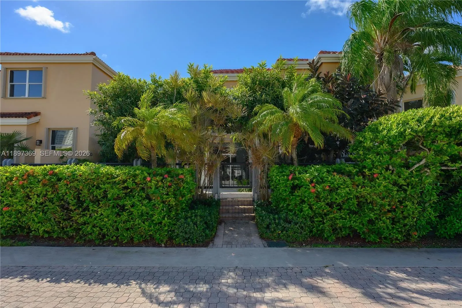 3699 Ne 208th Ter, Aventura, Florida 33180, Aventura, Florida 33180, 3 Bedrooms Bedrooms, ,3 BathroomsBathrooms,Residential,For Sale,3699 Ne 208th Ter, Aventura, Florida 33180,A11897369