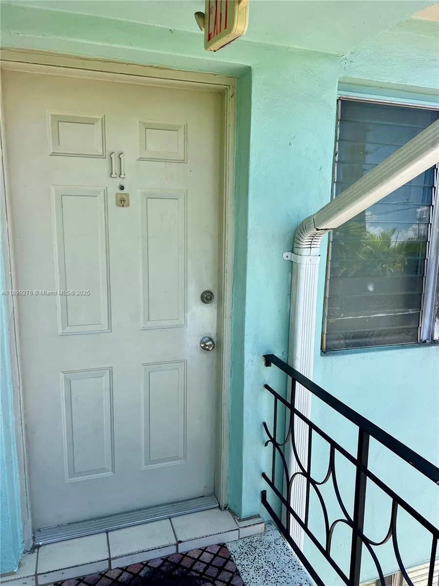855 W 29th St 11, Hialeah, Florida 33012, Hialeah, Florida 33012, 1 Bedroom Bedrooms, ,1 BathroomBathrooms,Residential,For Sale,855 W 29th St 11, Hialeah, Florida 33012,A11899276