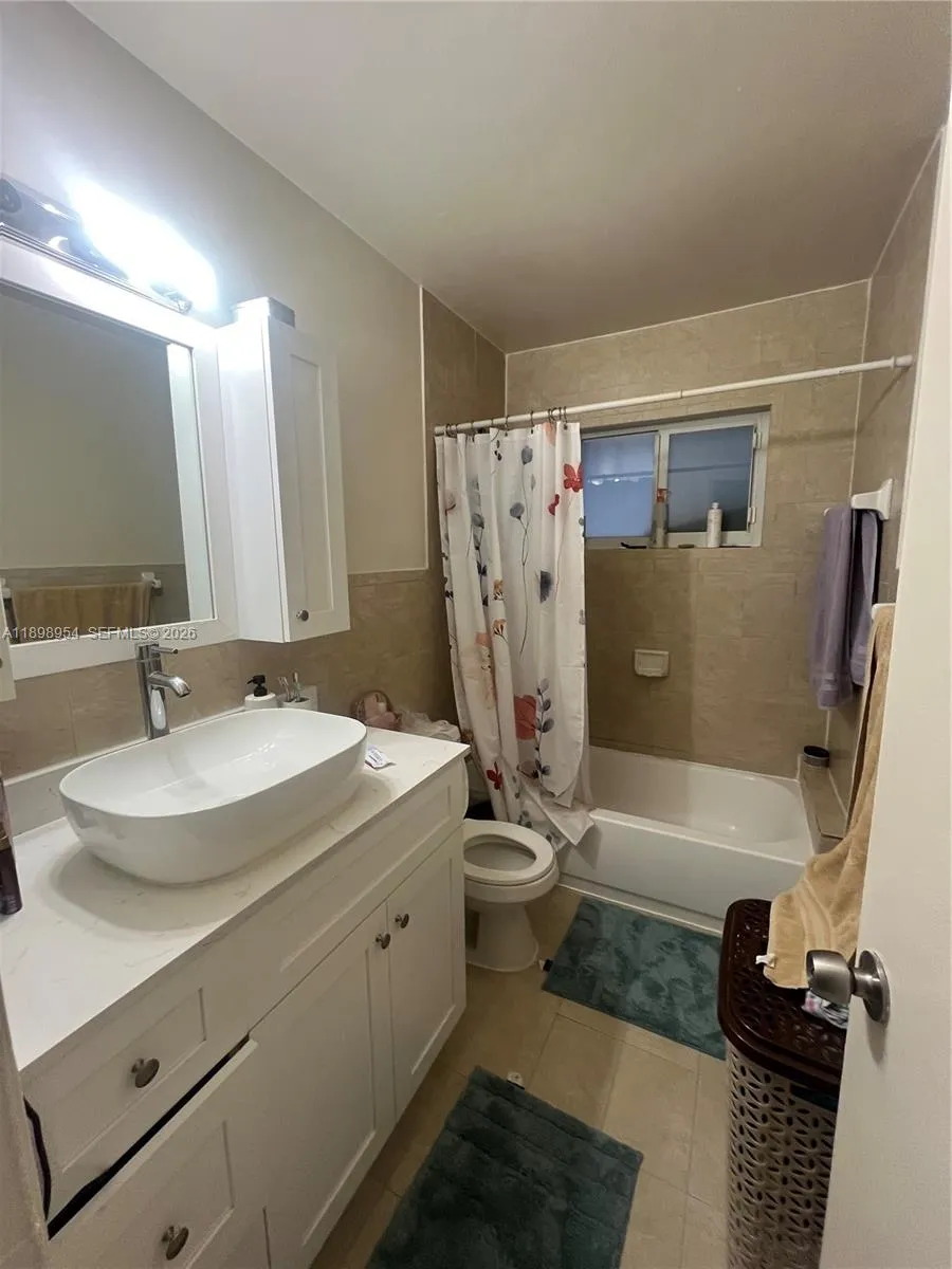453 E 13th St, Hialeah, Florida 33010, Hialeah, Florida 33010, ,Residential Income,For Sale,453 E 13th St, Hialeah, Florida 33010,A11898954