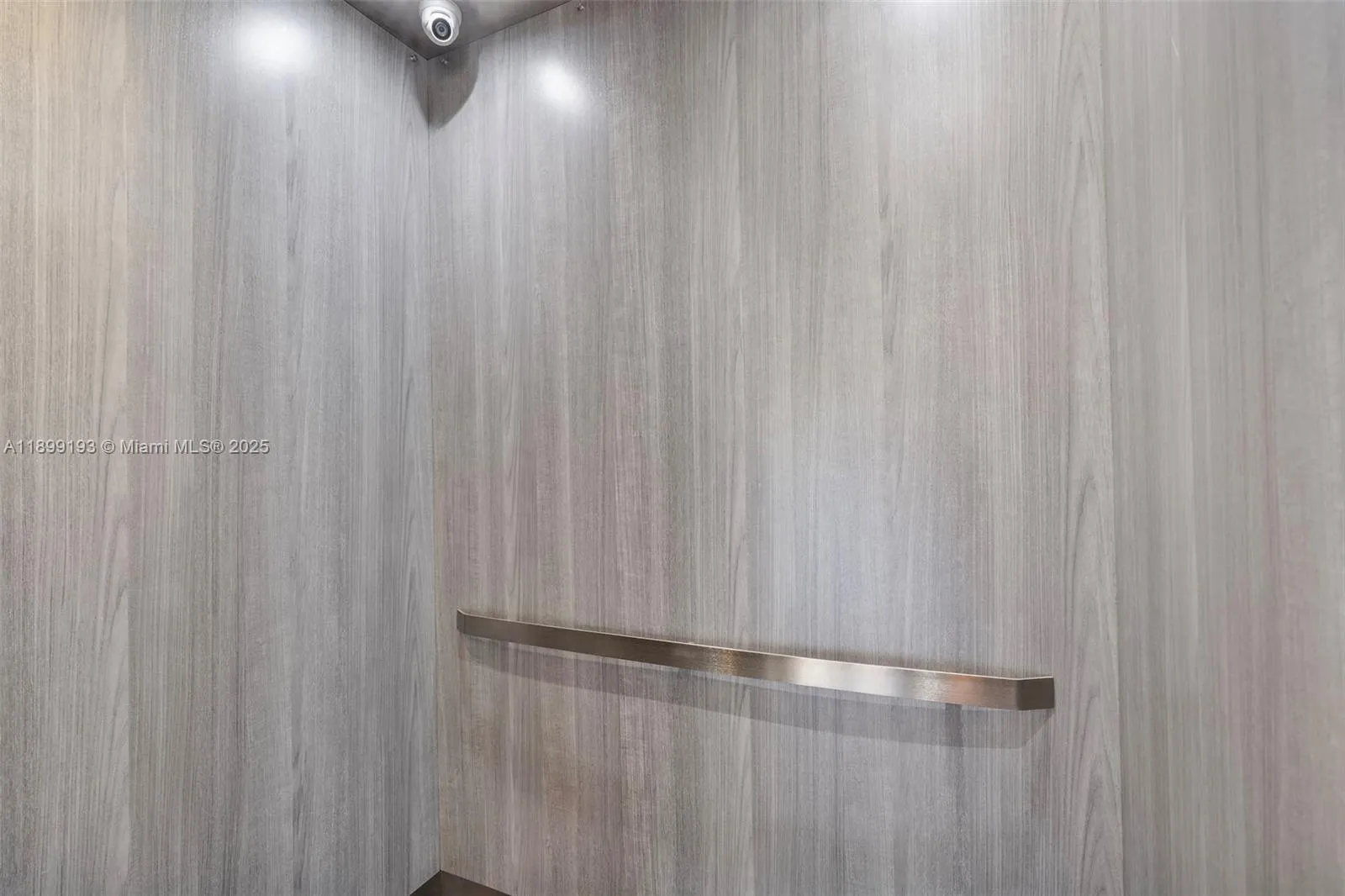 2400 Nw 16th St Rd, Miami, Florida 33125, Miami, Florida 33125, ,Residential Income,For Sale,2400 Nw 16th St Rd, Miami, Florida 33125,A11899193