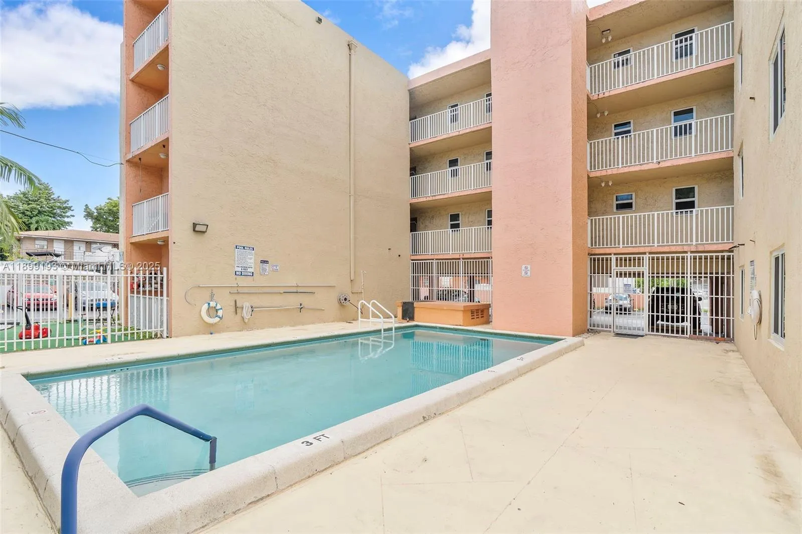 2400 Nw 16th St Rd, Miami, Florida 33125, Miami, Florida 33125, ,Residential Income,For Sale,2400 Nw 16th St Rd, Miami, Florida 33125,A11899193