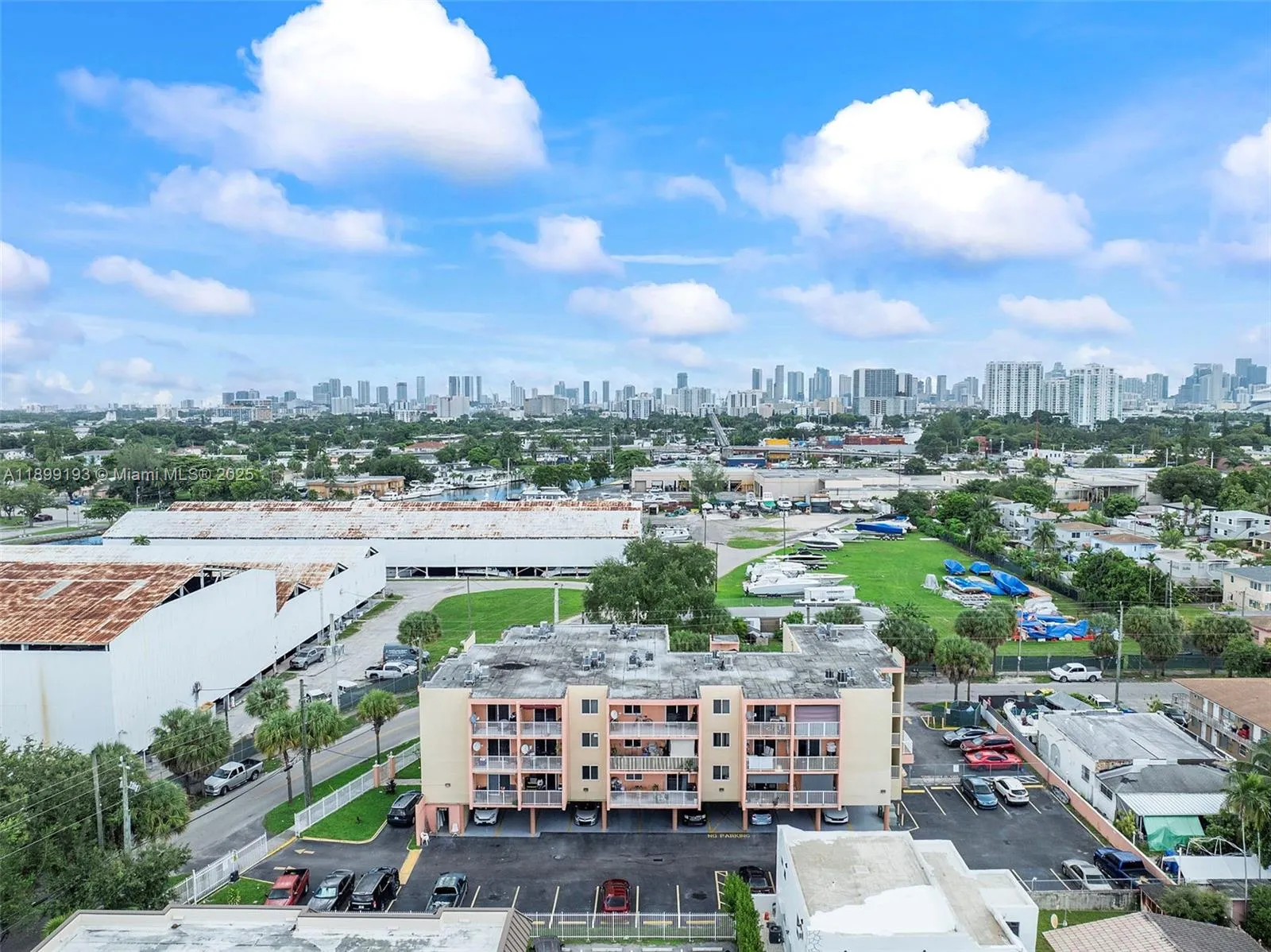 2400 Nw 16th St Rd, Miami, Florida 33125, Miami, Florida 33125, ,Residential Income,For Sale,2400 Nw 16th St Rd, Miami, Florida 33125,A11899193