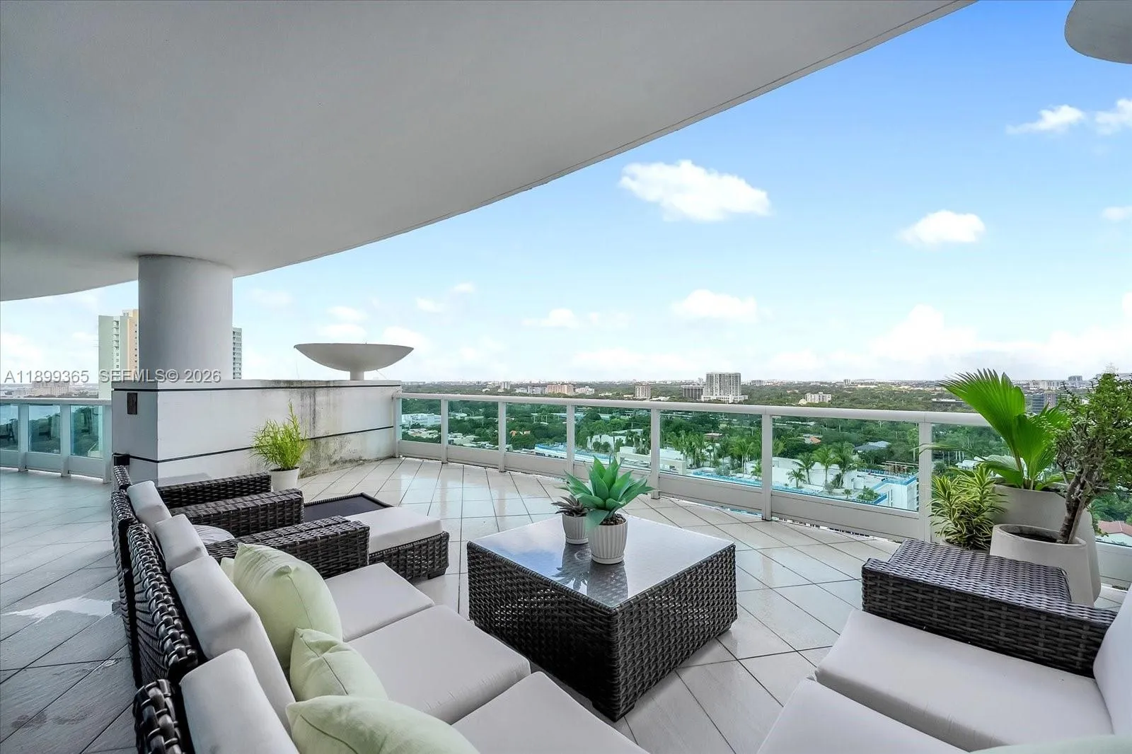 2127 Brickell Ave 2005, Miami, Florida 33129, Miami, Florida 33129, 3 Bedrooms Bedrooms, ,3 BathroomsBathrooms,Residential,For Sale,2127 Brickell Ave 2005, Miami, Florida 33129,A11899365
