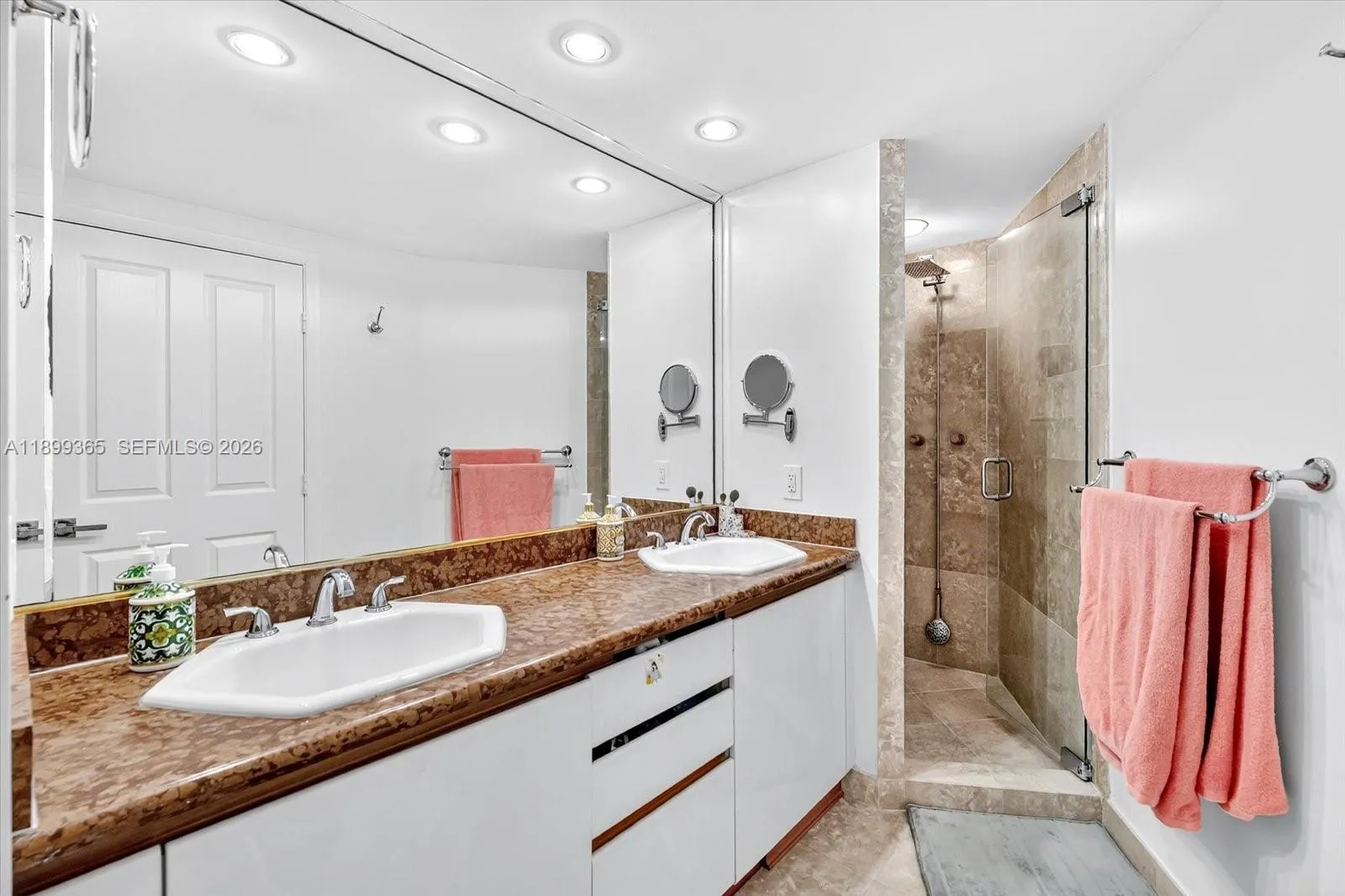2127 Brickell Ave 2005, Miami, Florida 33129, Miami, Florida 33129, 3 Bedrooms Bedrooms, ,3 BathroomsBathrooms,Residential,For Sale,2127 Brickell Ave 2005, Miami, Florida 33129,A11899365