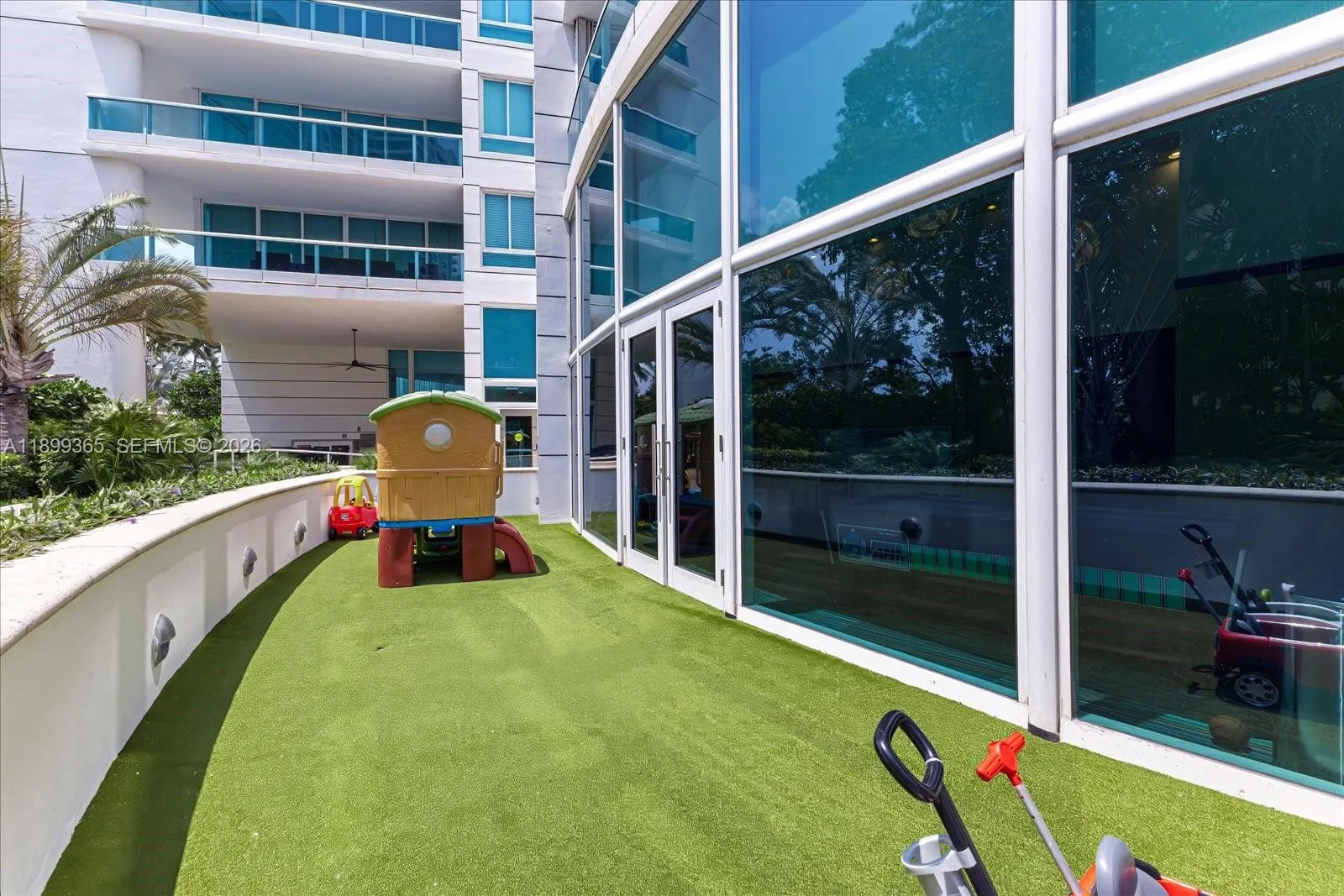 2127 Brickell Ave 2005, Miami, Florida 33129, Miami, Florida 33129, 3 Bedrooms Bedrooms, ,3 BathroomsBathrooms,Residential,For Sale,2127 Brickell Ave 2005, Miami, Florida 33129,A11899365