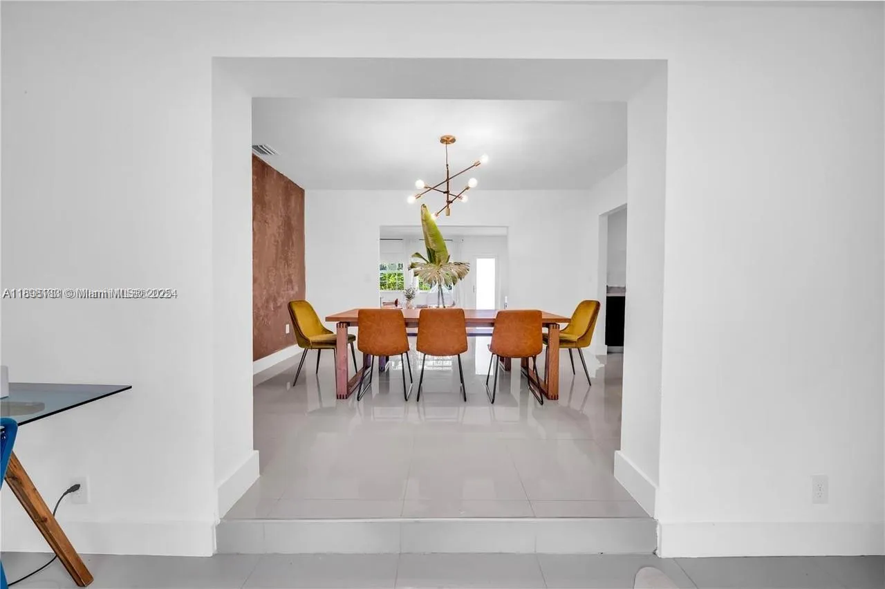 555 Ne 127th St, North Miami, Florida 33161, North Miami, Florida 33161, ,Residential Income,For Sale,555 Ne 127th St, North Miami, Florida 33161,A11898183