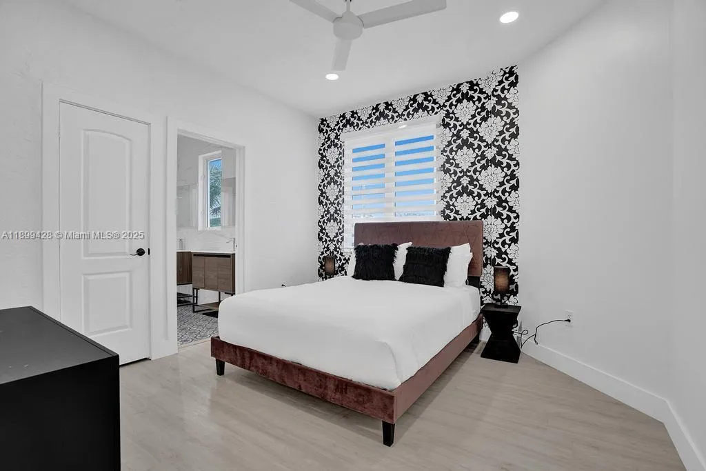 112 Nw 14th Way, Dania Beach, Florida 33004, Dania Beach, Florida 33004, 7 Bedrooms Bedrooms, ,5 BathroomsBathrooms,Residential,For Sale,112 Nw 14th Way, Dania Beach, Florida 33004,A11899428