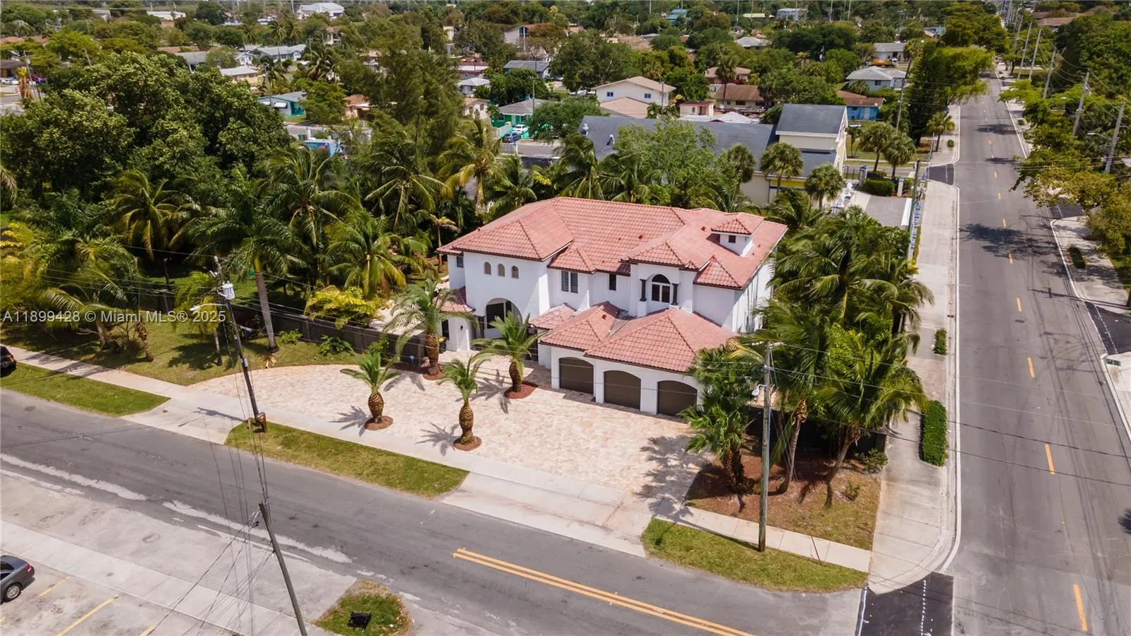 112 Nw 14th Way, Dania Beach, Florida 33004, Dania Beach, Florida 33004, 7 Bedrooms Bedrooms, ,5 BathroomsBathrooms,Residential,For Sale,112 Nw 14th Way, Dania Beach, Florida 33004,A11899428
