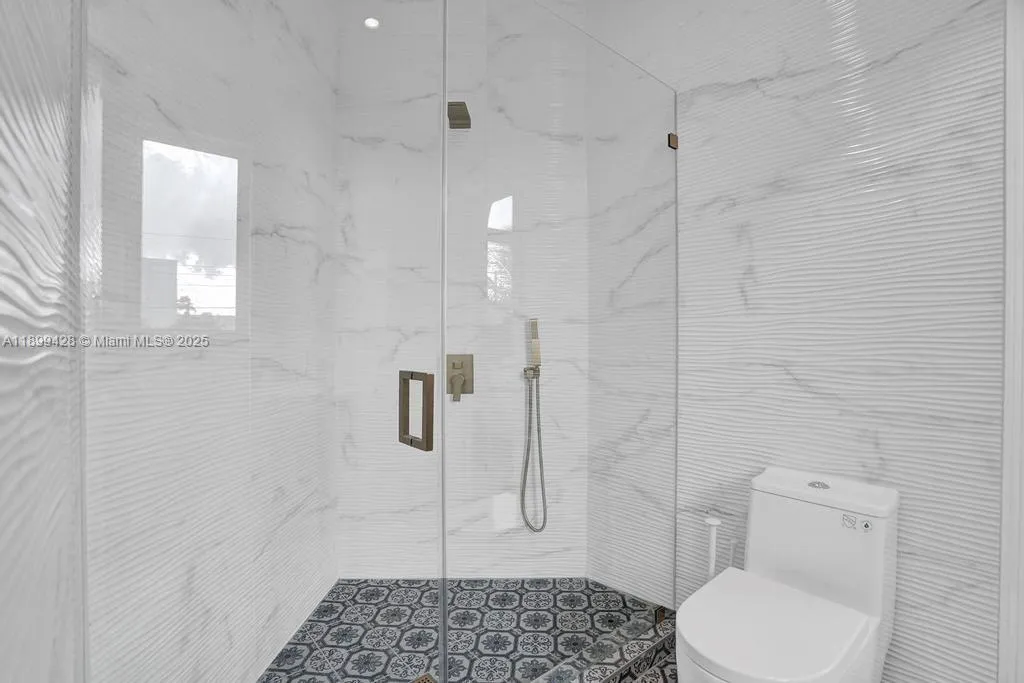 112 Nw 14th Way, Dania Beach, Florida 33004, Dania Beach, Florida 33004, 7 Bedrooms Bedrooms, ,5 BathroomsBathrooms,Residential,For Sale,112 Nw 14th Way, Dania Beach, Florida 33004,A11899428