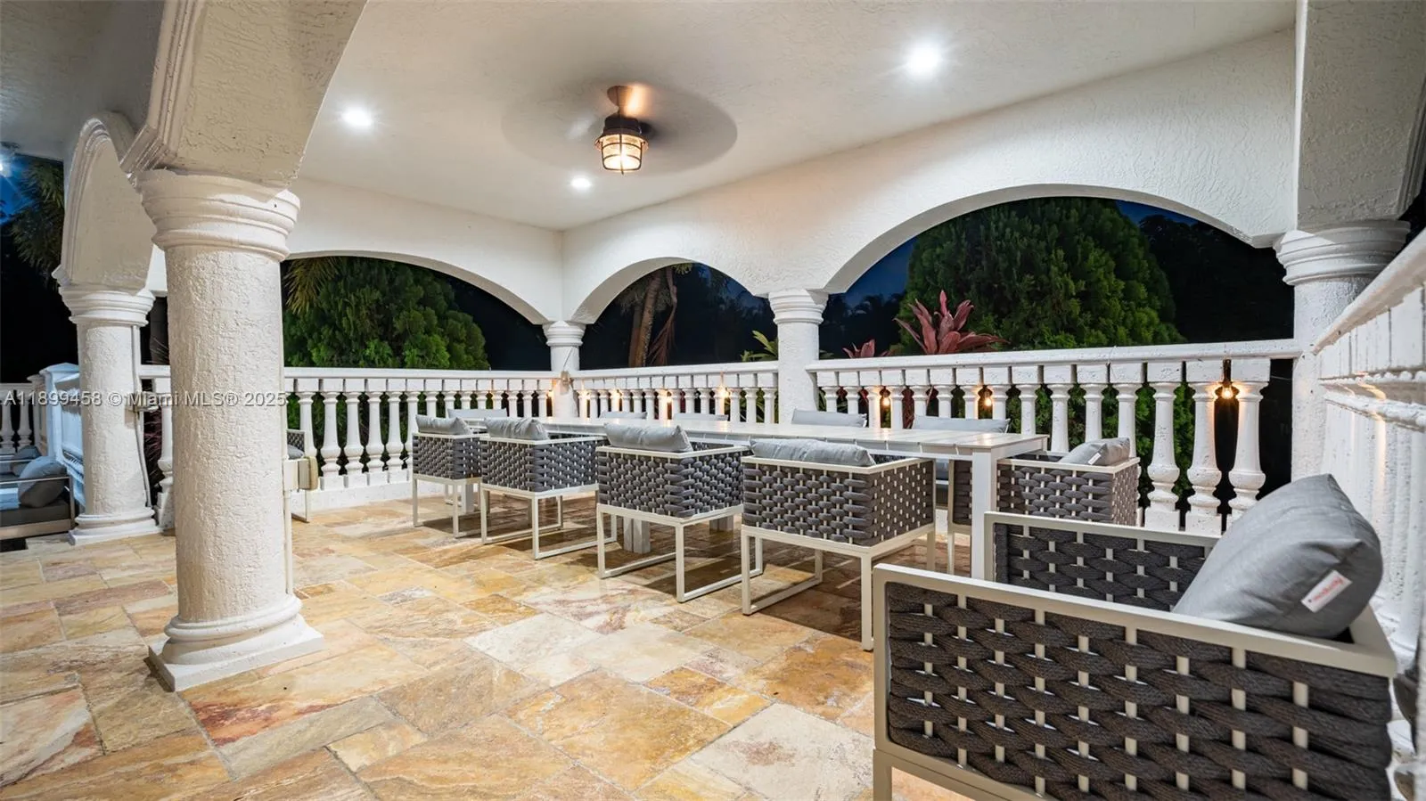 13751 Pine Meadow Ct, Davie, Florida 33325, Davie, Florida 33325, 9 Bedrooms Bedrooms, ,7 BathroomsBathrooms,Residential,For Sale,13751 Pine Meadow Ct, Davie, Florida 33325,A11899458