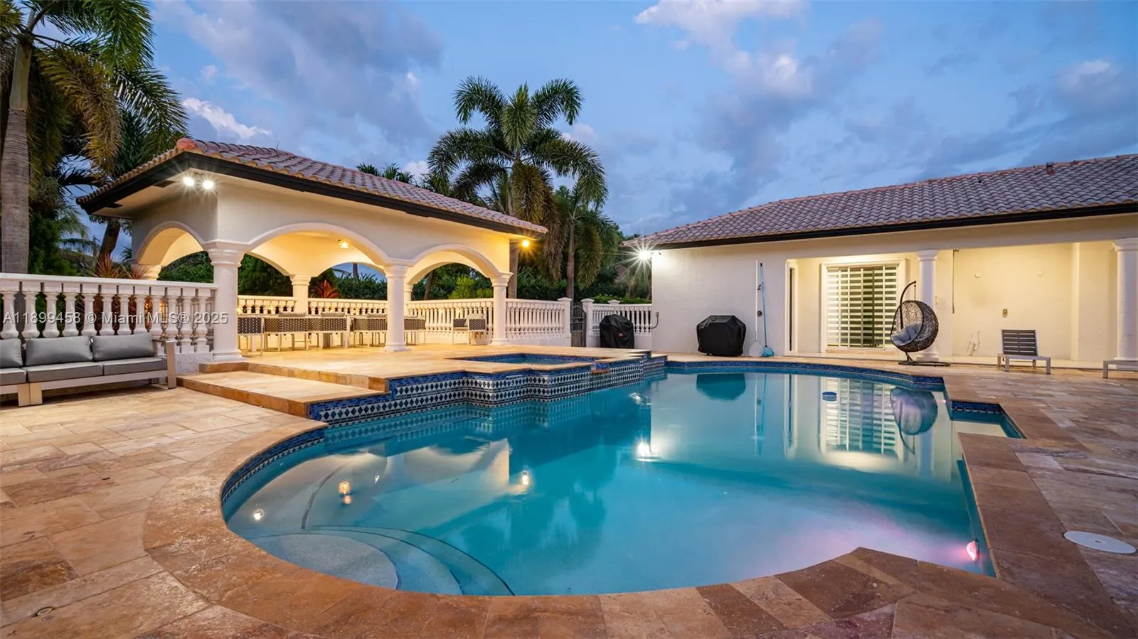 13751 Pine Meadow Ct, Davie, Florida 33325, Davie, Florida 33325, 9 Bedrooms Bedrooms, ,7 BathroomsBathrooms,Residential,For Sale,13751 Pine Meadow Ct, Davie, Florida 33325,A11899458