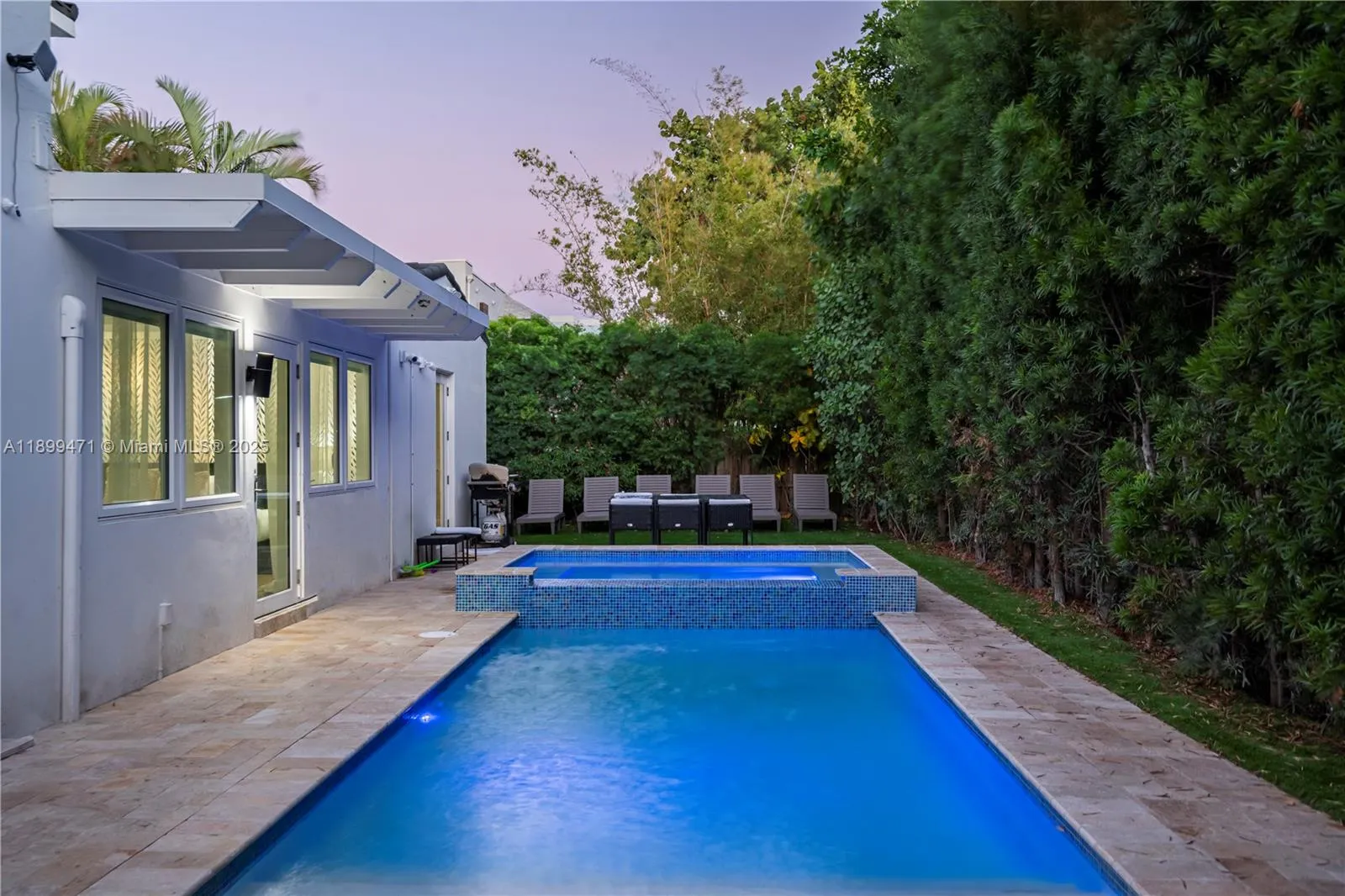 320 Polk St, Hollywood, Florida 33019, Hollywood, Florida 33019, 6 Bedrooms Bedrooms, ,4 BathroomsBathrooms,Residential,For Sale,320 Polk St, Hollywood, Florida 33019,A11899471