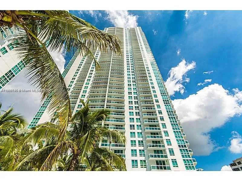950 Brickell Bay Dr 2808, Miami, Florida 33131, Miami, Florida 33131, 1 Bedroom Bedrooms, ,1 BathroomBathrooms,Residential Lease,For Rent,950 Brickell Bay Dr 2808, Miami, Florida 33131,A11899145