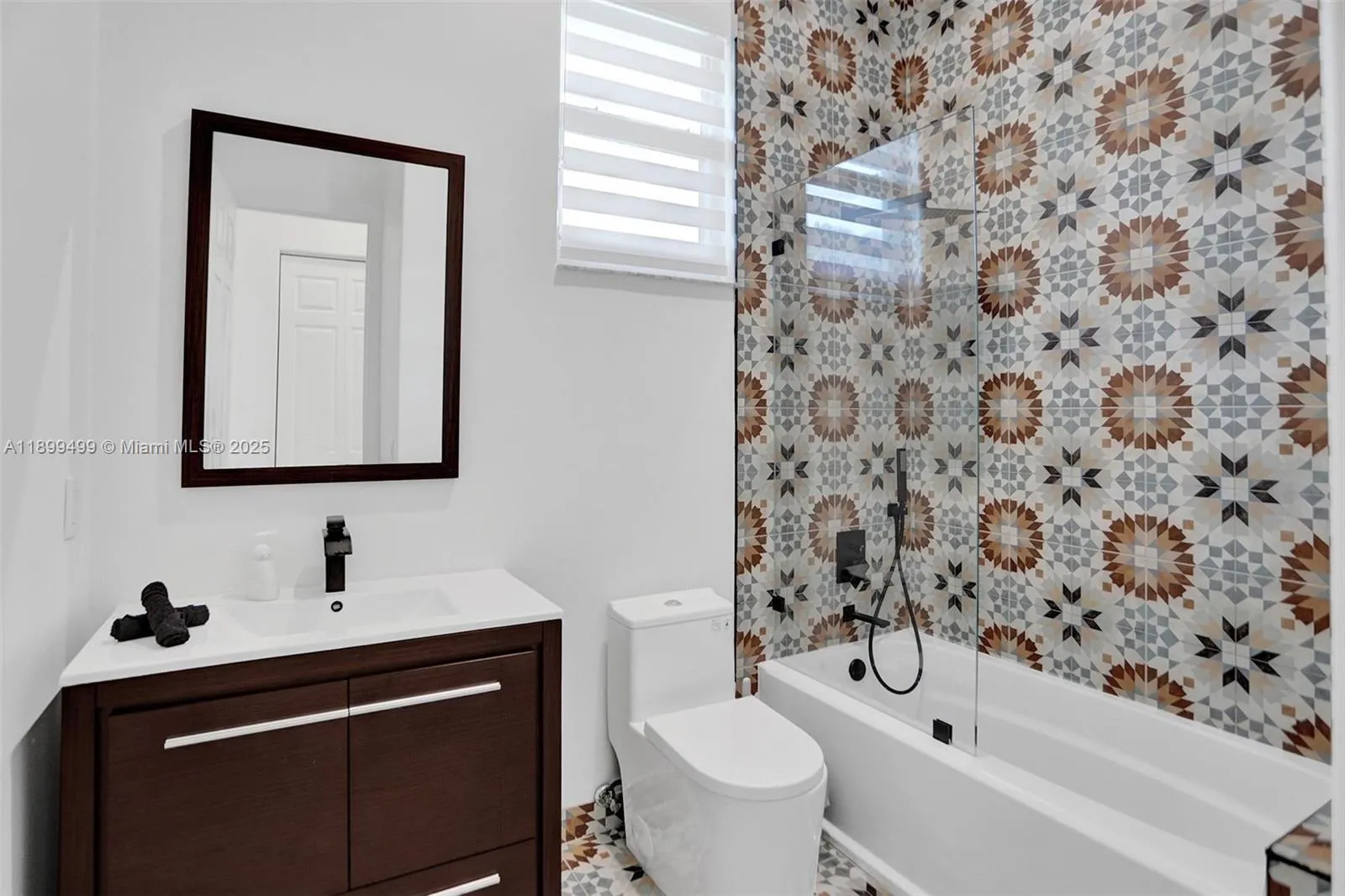 3152 Sw 147th Ave, Davie, Florida 33330, Davie, Florida 33330, 9 Bedrooms Bedrooms, ,5 BathroomsBathrooms,Residential,For Sale,3152 Sw 147th Ave, Davie, Florida 33330,A11899499