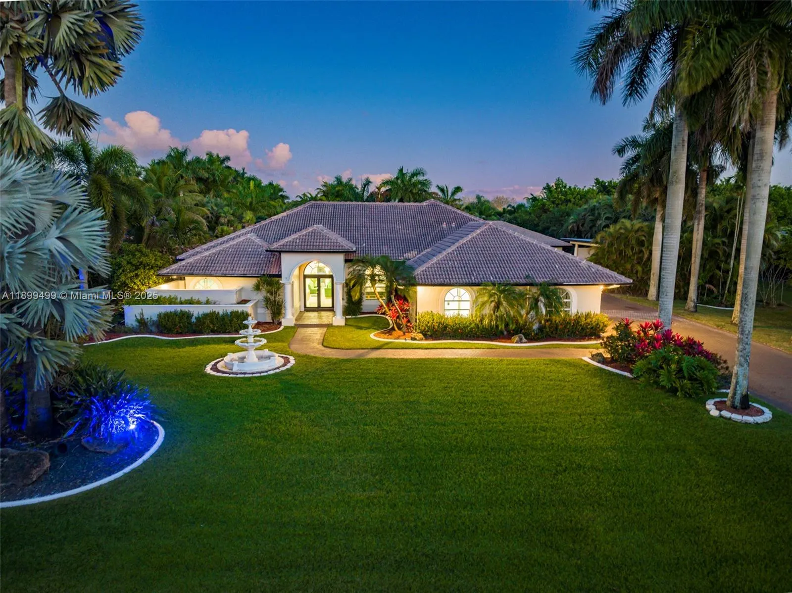 3152 Sw 147th Ave, Davie, Florida 33330, Davie, Florida 33330, 9 Bedrooms Bedrooms, ,5 BathroomsBathrooms,Residential,For Sale,3152 Sw 147th Ave, Davie, Florida 33330,A11899499