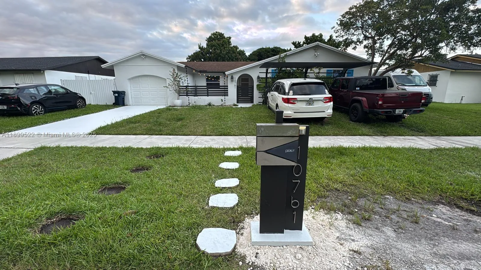 10761 Sw 165th St, Miami, Florida 33157, Miami, Florida 33157, 3 Bedrooms Bedrooms, ,2 BathroomsBathrooms,Residential,For Sale,10761 Sw 165th St, Miami, Florida 33157,A11899522