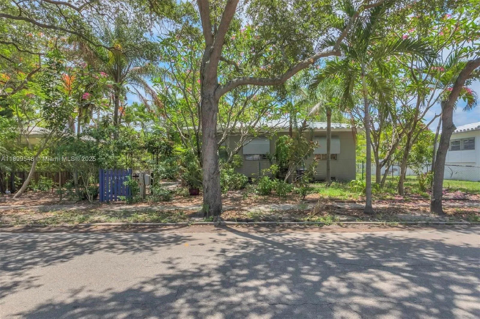 1910 Washington St, Hollywood, Florida 33020, Hollywood, Florida 33020, ,Commercial Sale,For Sale,1910 Washington St, Hollywood, Florida 33020,A11899548