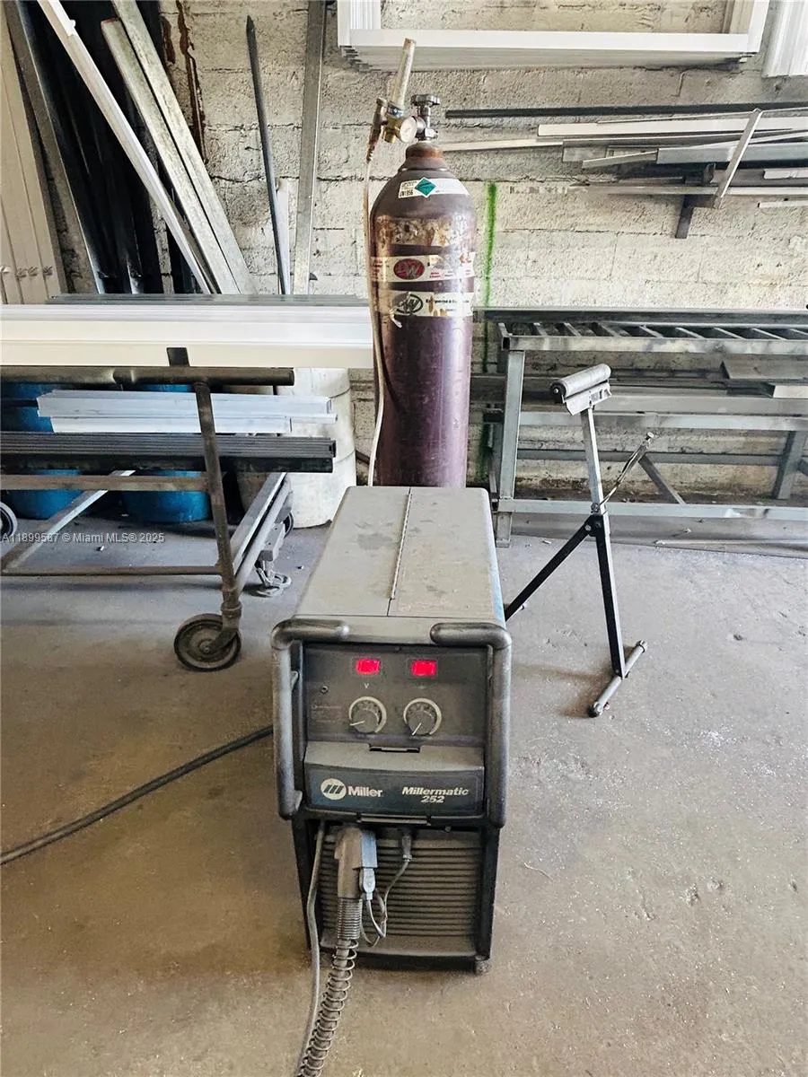 Hialeah, Florida 33010, ,Business Opportunity,For Sale,A11899587