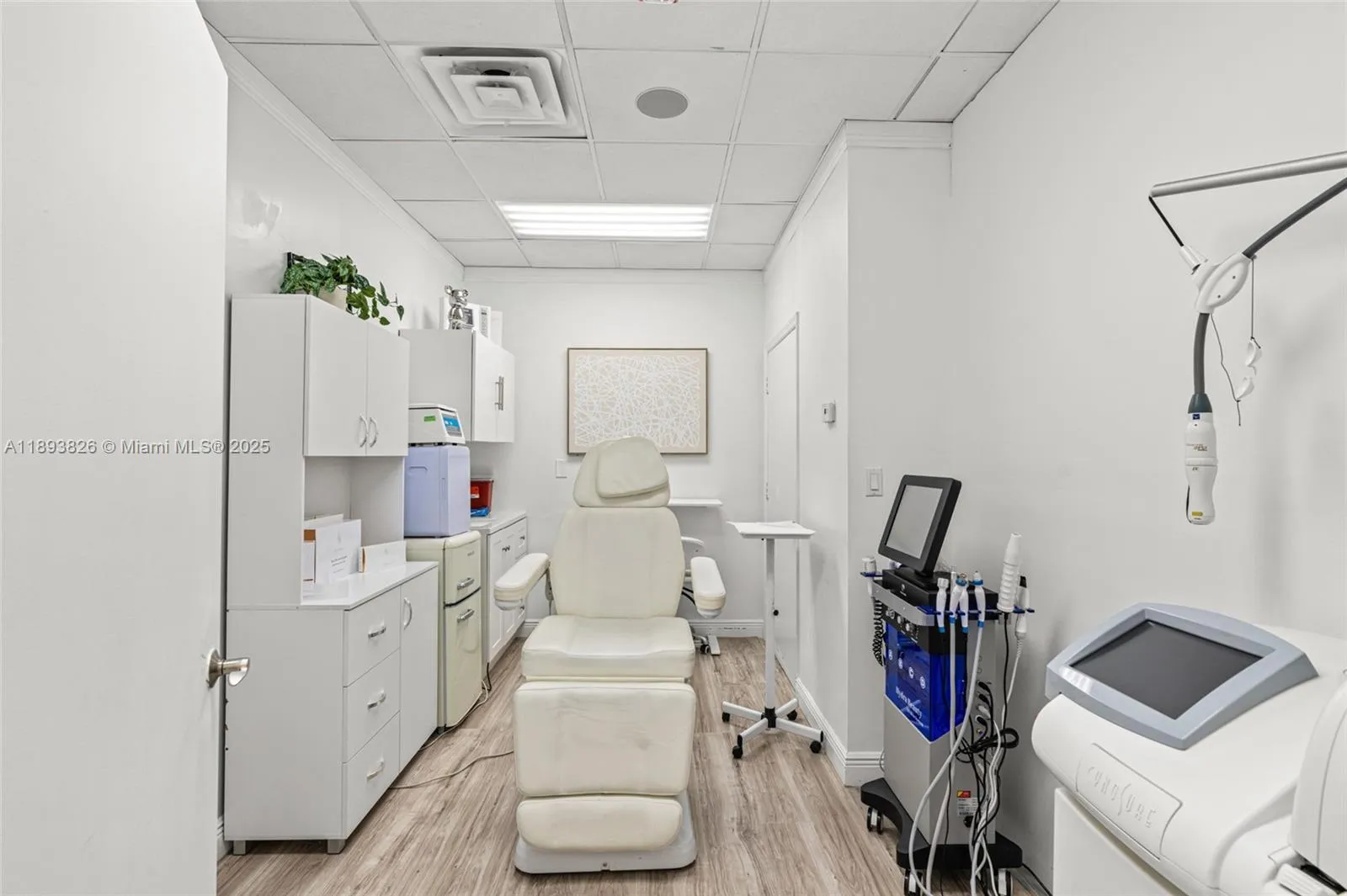 South Miami, Florida 33143, ,Business Opportunity,For Sale,A11893826