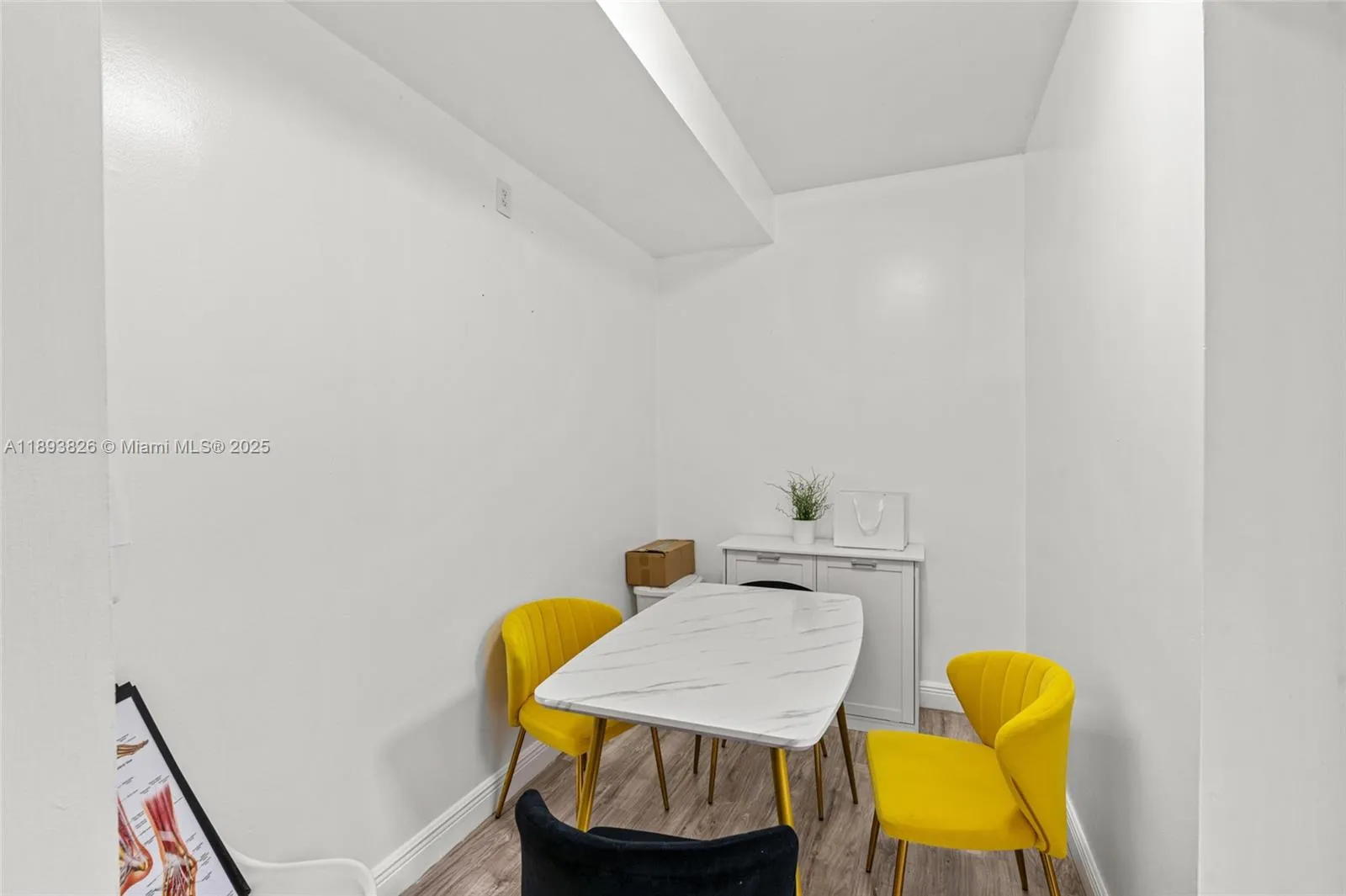 South Miami, Florida 33143, ,Business Opportunity,For Sale,A11893826