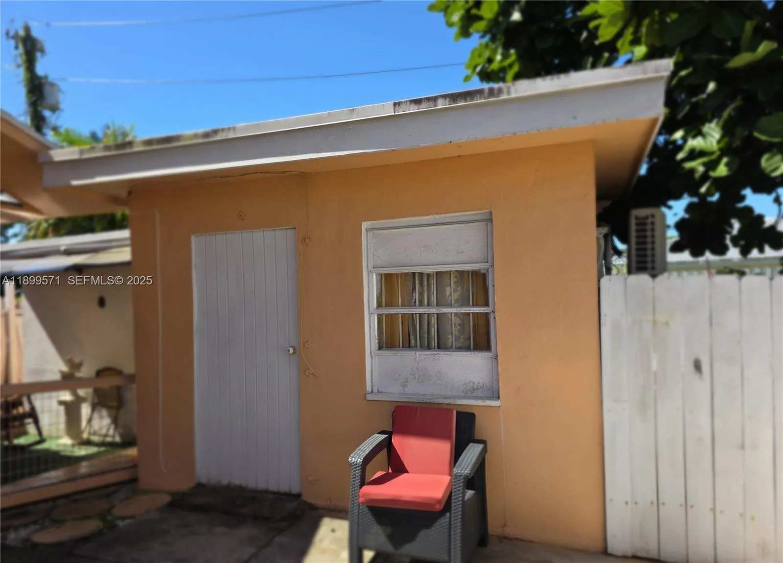 Front Exterior 1 Bedroom | 1 Bathroom (detached)