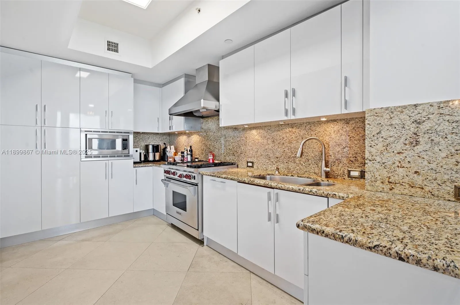 17875 Collins Ave 702, Sunny Isles Beach, Florida, Sunny Isles Beach, Florida 33160, 3 Bedrooms Bedrooms, ,3 BathroomsBathrooms,Residential Lease,For Rent,17875 Collins Ave 702, Sunny Isles Beach, Florida ,A11899867