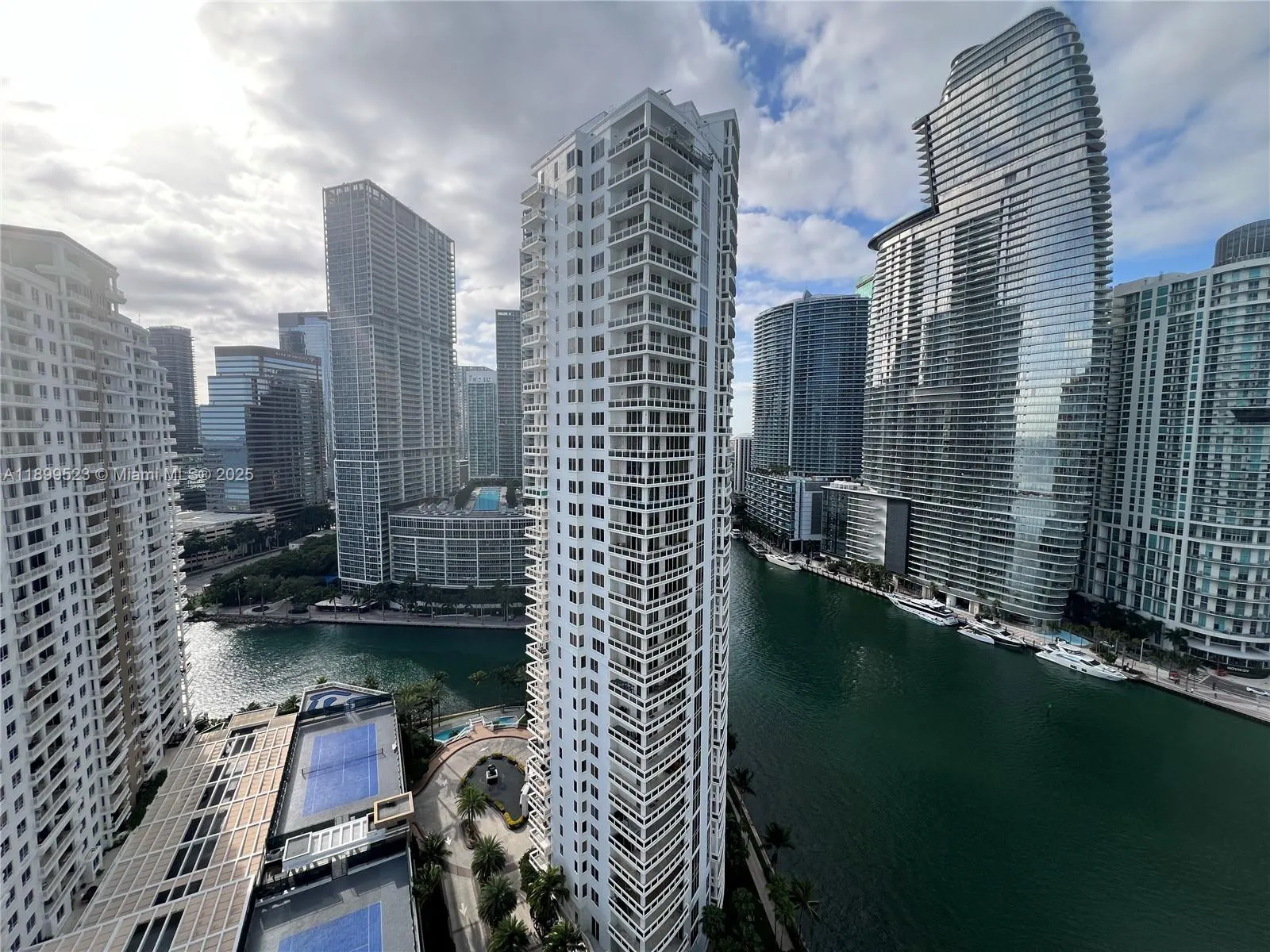 900 Brickell Key Blvd 2205, Miami, Florida 33131, Miami, Florida 33131, 2 Bedrooms Bedrooms, ,2 BathroomsBathrooms,Residential,For Sale,900 Brickell Key Blvd 2205, Miami, Florida 33131,A11899523