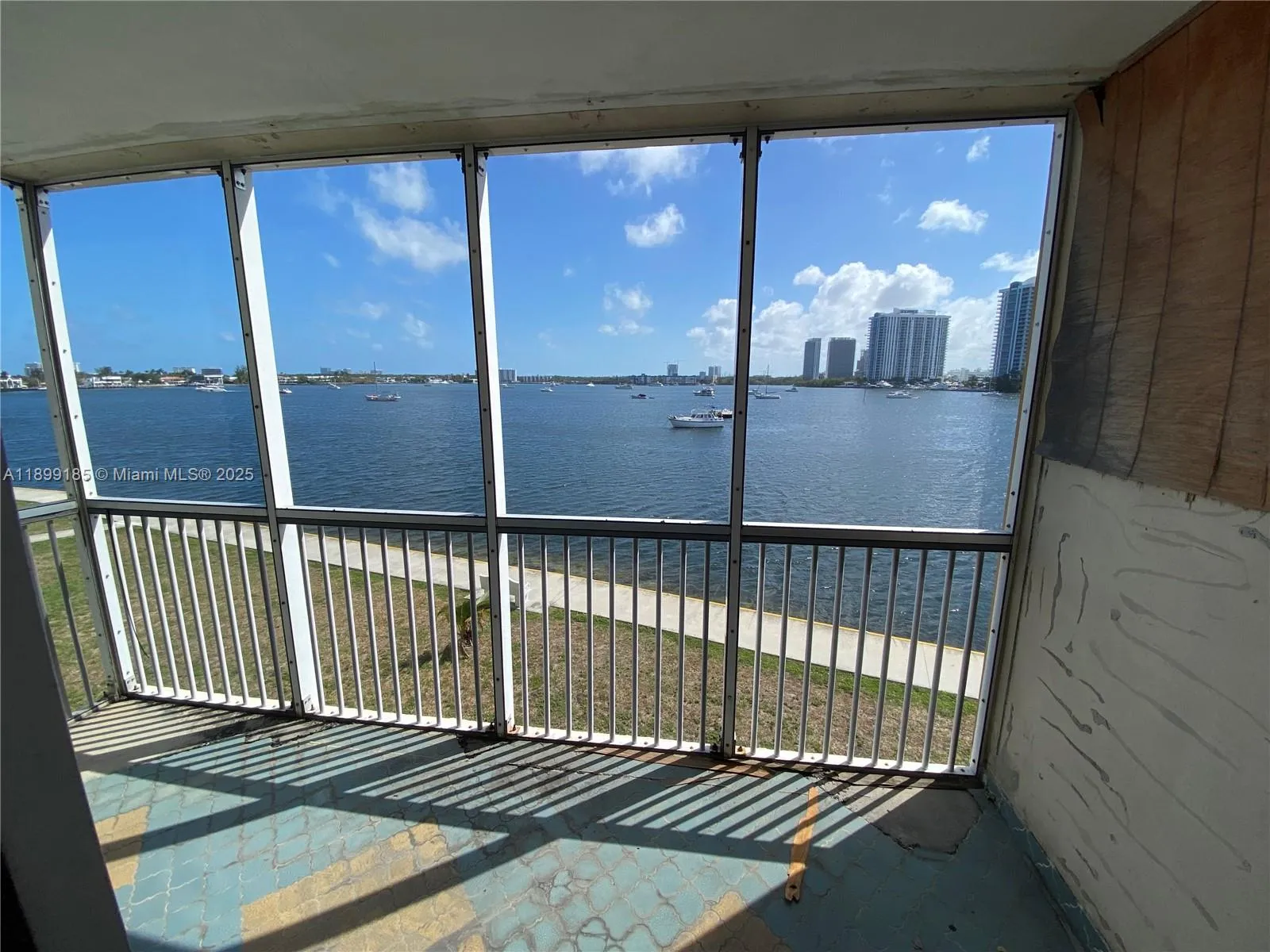 2920 Point East Dr N311, Aventura, Florida 33160, Aventura, Florida 33160, 1 Bedroom Bedrooms, ,1 BathroomBathrooms,Residential,For Sale,2920 Point East Dr N311, Aventura, Florida 33160,A11899185