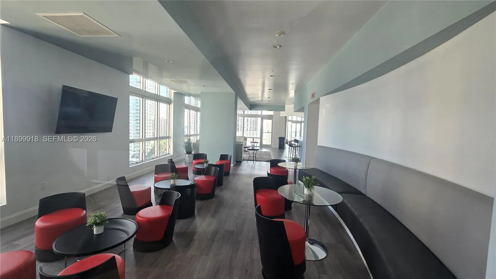 300 S Biscayne Blvd L-1004, Miami, Florida 33131, Miami, Florida 33131, 1 Bedroom Bedrooms, ,1 BathroomBathrooms,Residential Lease,For Rent,300 S Biscayne Blvd L-1004, Miami, Florida 33131,A11899918