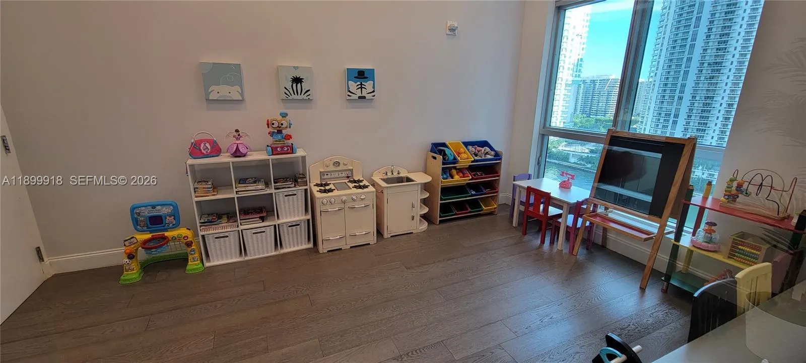 300 S Biscayne Blvd L-1004, Miami, Florida 33131, Miami, Florida 33131, 1 Bedroom Bedrooms, ,1 BathroomBathrooms,Residential Lease,For Rent,300 S Biscayne Blvd L-1004, Miami, Florida 33131,A11899918