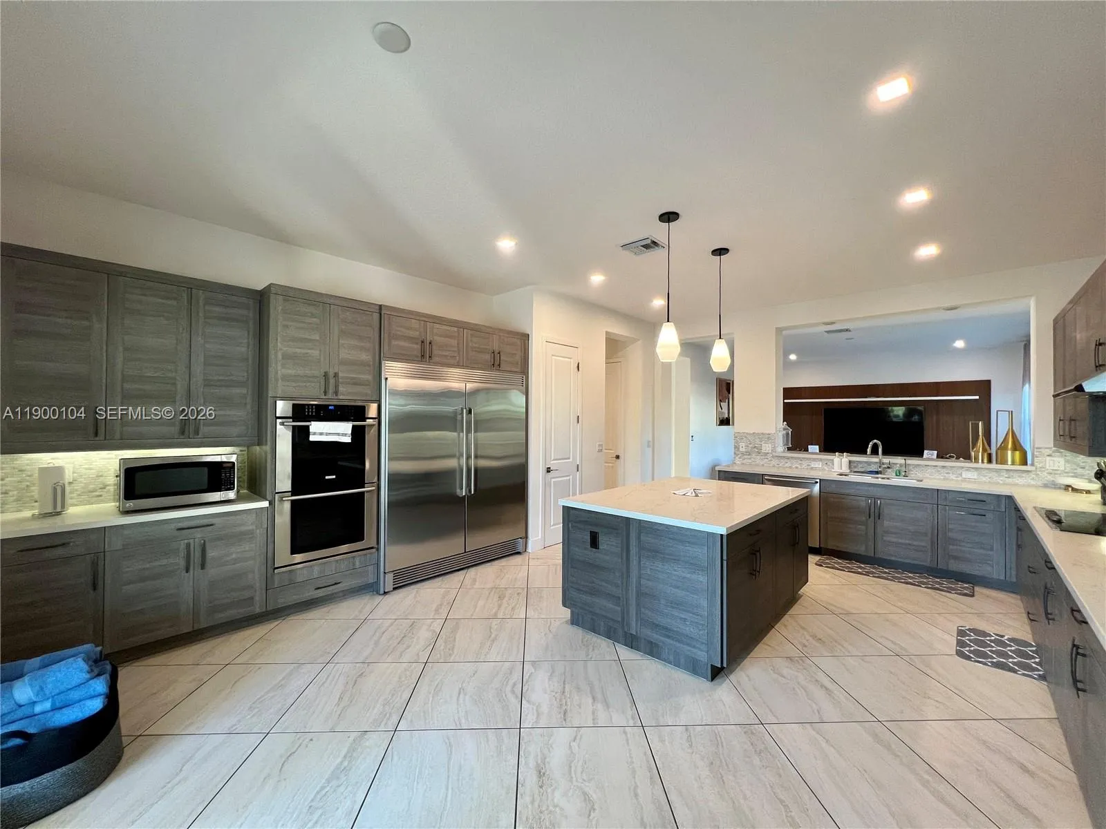 11 Nw 122nd Ave, Miami, Florida 33182, Miami, Florida 33182, 8 Bedrooms Bedrooms, ,4 BathroomsBathrooms,Residential Lease,For Rent,11 Nw 122nd Ave, Miami, Florida 33182,A11900104