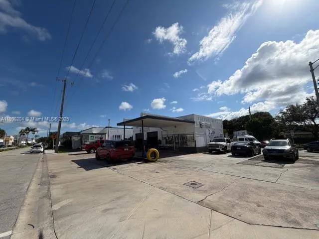 12305 W Dixie Hwy, North Miami, Florida 33161, North Miami, Florida 33161, ,Commercial Lease,For Rent,12305 W Dixie Hwy, North Miami, Florida 33161,A11900204