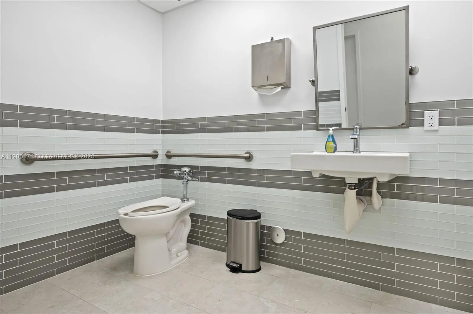 1000 Brickell Ave 11a, Miami, Florida 33131, Miami, Florida 33131, ,Commercial Lease,For Rent,1000 Brickell Ave 11a, Miami, Florida 33131,A11900171