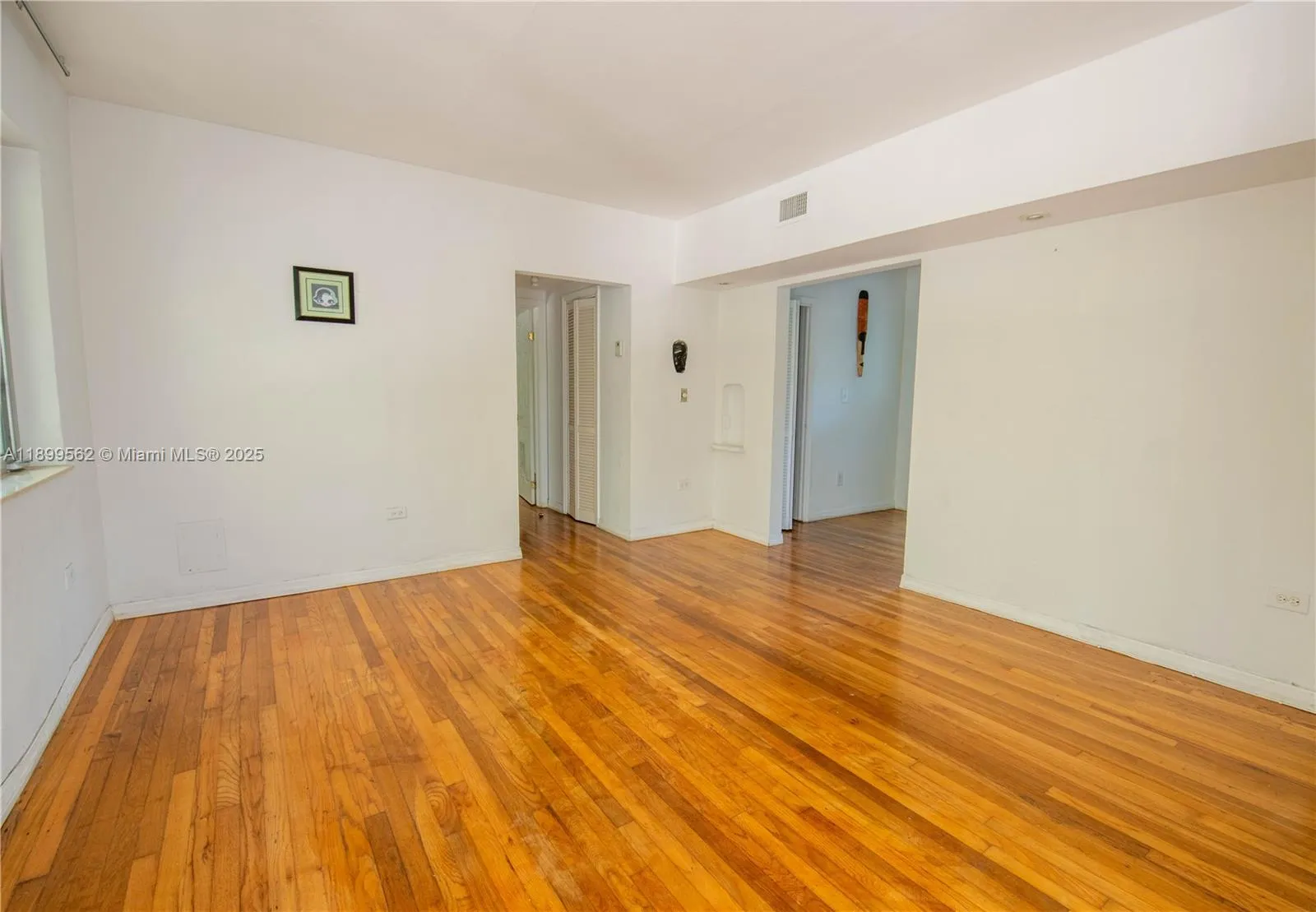 Sample of apartments - Living room