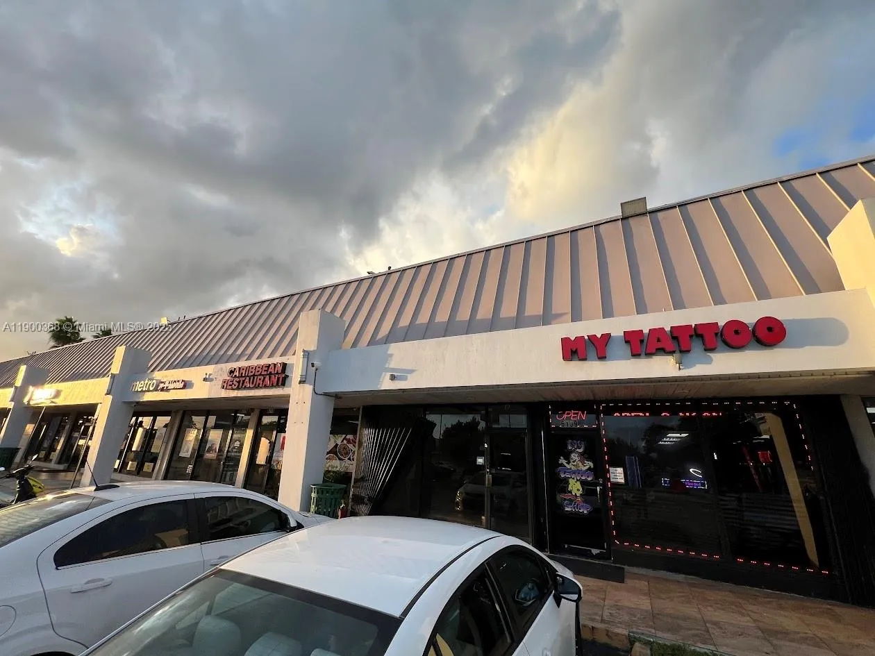 6111 Hollywood Blvd, Hollywood, Florida 33024, Hollywood, Florida 33024, ,Commercial Lease,For Rent,6111 Hollywood Blvd, Hollywood, Florida 33024,A11900368