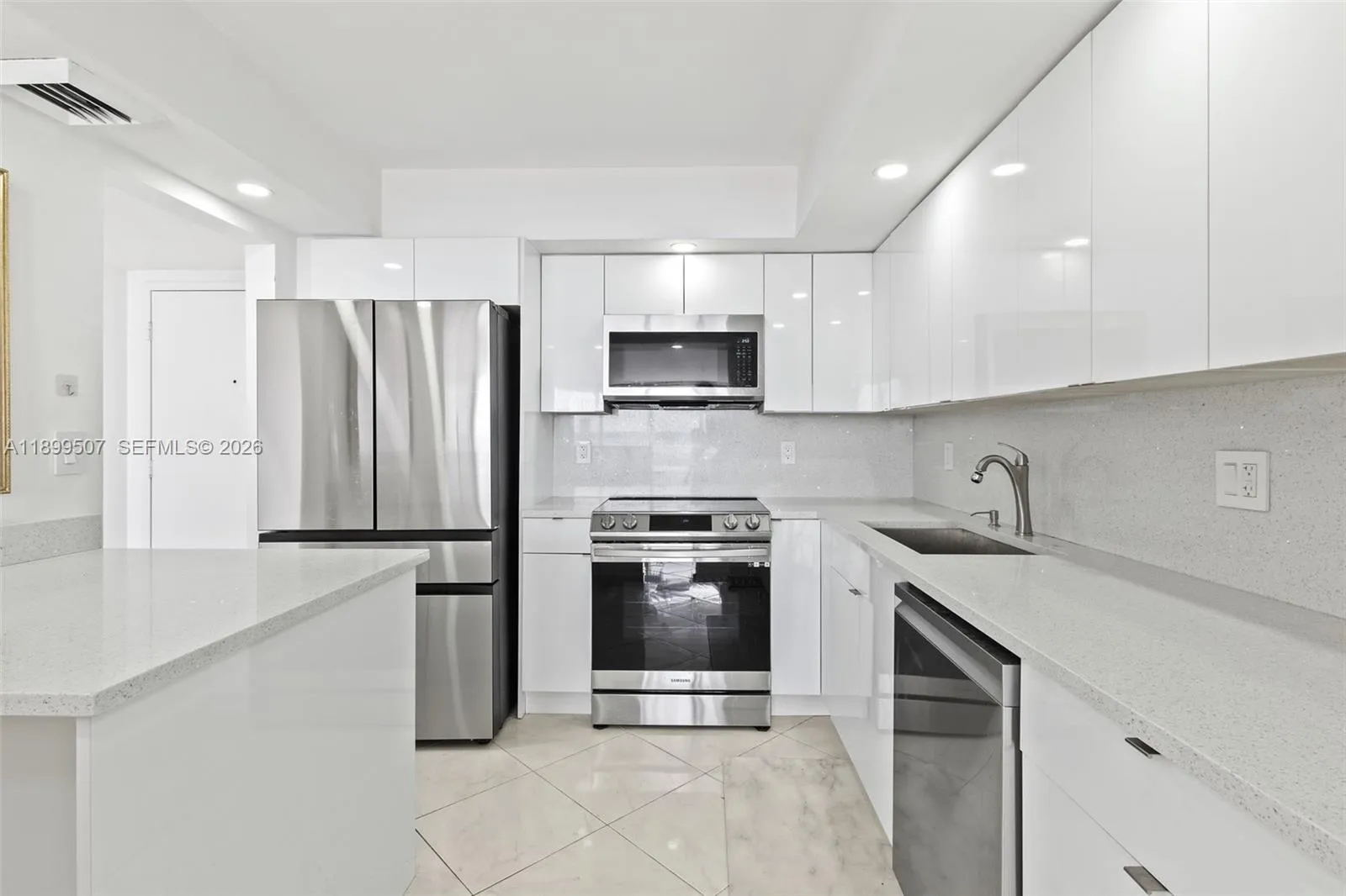 18021 Biscayne Blvd 1003, Aventura, Florida 33160, Aventura, Florida 33160, 1 Bedroom Bedrooms, ,1 BathroomBathrooms,Residential,For Sale,18021 Biscayne Blvd 1003, Aventura, Florida 33160,A11899507