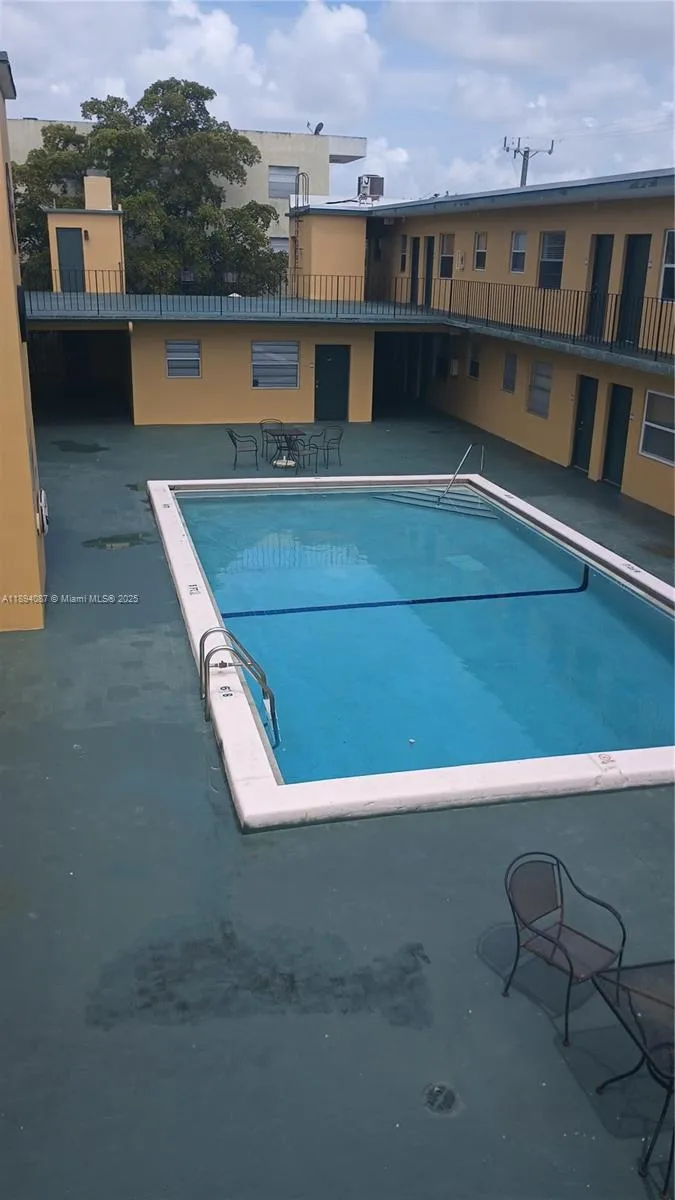 1975 Ne 135th St 2i, North Miami, Florida 33181, North Miami, Florida 33181, 1 Bedroom Bedrooms, ,1 BathroomBathrooms,Residential Lease,For Rent,1975 Ne 135th St 2i, North Miami, Florida 33181,A11894087