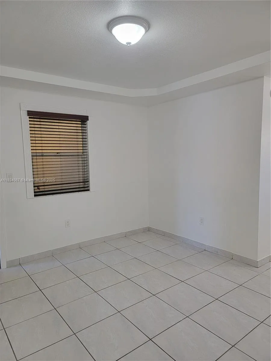 1975 Ne 135th St 2i, North Miami, Florida 33181, North Miami, Florida 33181, 1 Bedroom Bedrooms, ,1 BathroomBathrooms,Residential Lease,For Rent,1975 Ne 135th St 2i, North Miami, Florida 33181,A11894087