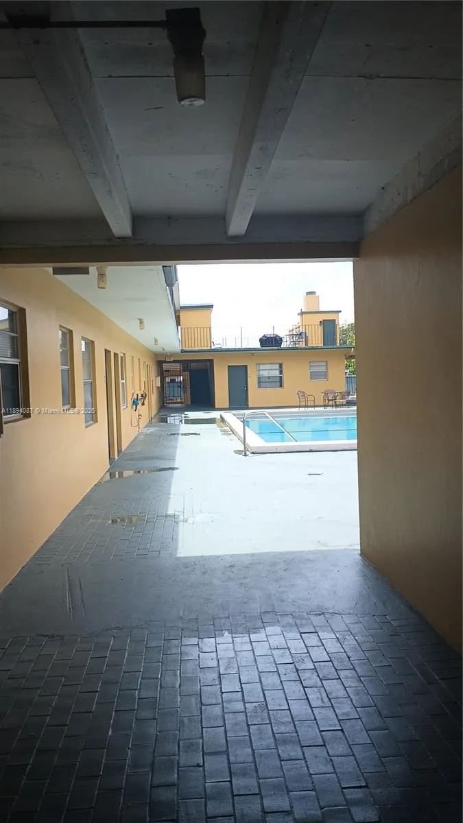 1975 Ne 135th St 2i, North Miami, Florida 33181, North Miami, Florida 33181, 1 Bedroom Bedrooms, ,1 BathroomBathrooms,Residential Lease,For Rent,1975 Ne 135th St 2i, North Miami, Florida 33181,A11894087