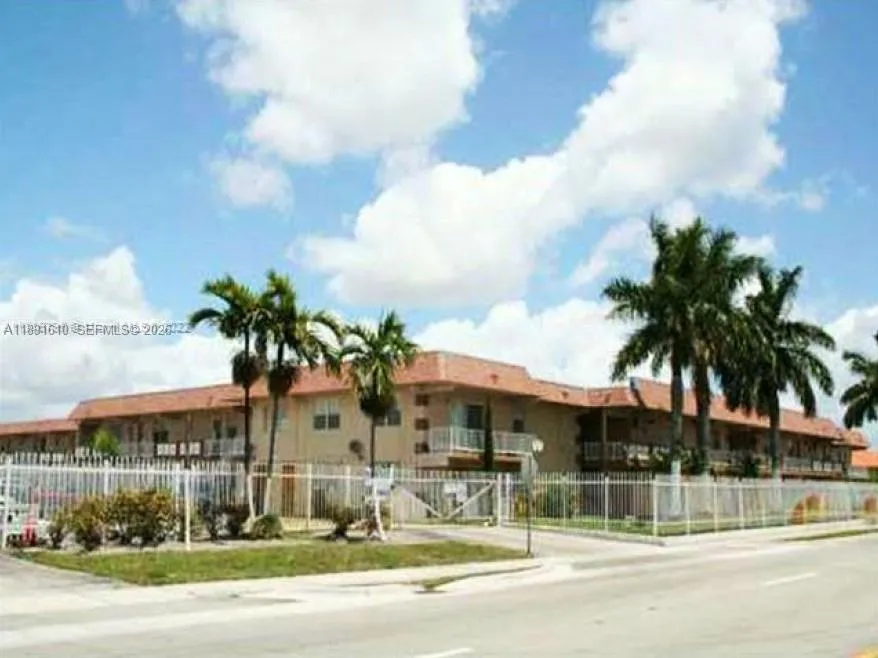 271 Nw 177th St B-207, Miami Gardens, Florida 3316, Miami Gardens, Florida 33169, ,1 BathroomBathrooms,Residential,For Sale,271 Nw 177th St B-207, Miami Gardens, Florida 3316,A11891610