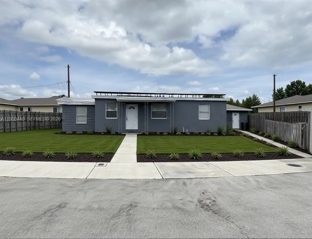 1885 Ne 53rd St, Pompano Beach, Florida 33064, Pompano Beach, Florida 33064, 7 Bedrooms Bedrooms, ,3 BathroomsBathrooms,Residential,For Sale,1885 Ne 53rd St, Pompano Beach, Florida 33064,A11900440